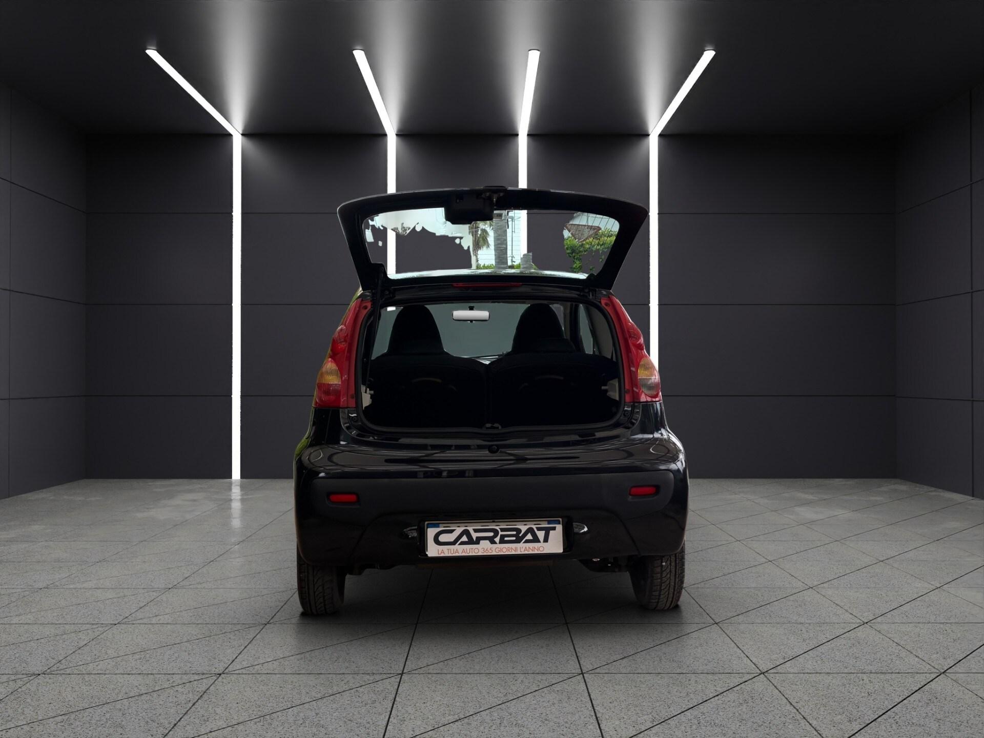 PEUGEOT 1.0 68CV 3p. Sweet Years