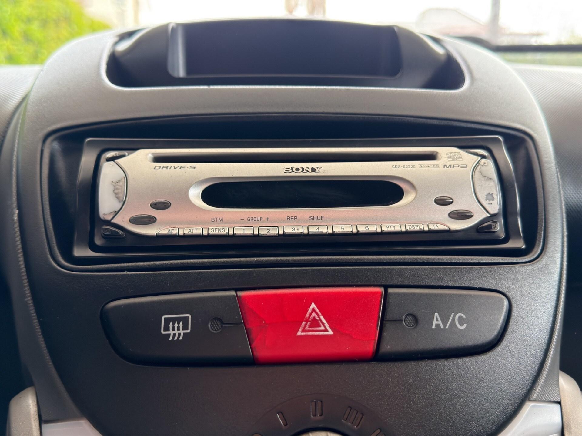 PEUGEOT 1.0 68CV 3p. Sweet Years