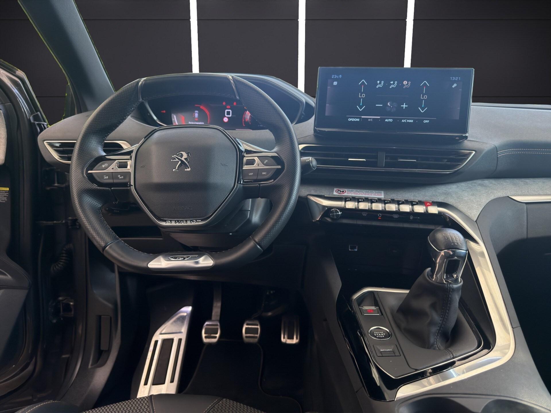 PEUGEOT 3008 PureTech Turbo 130 S&S GT