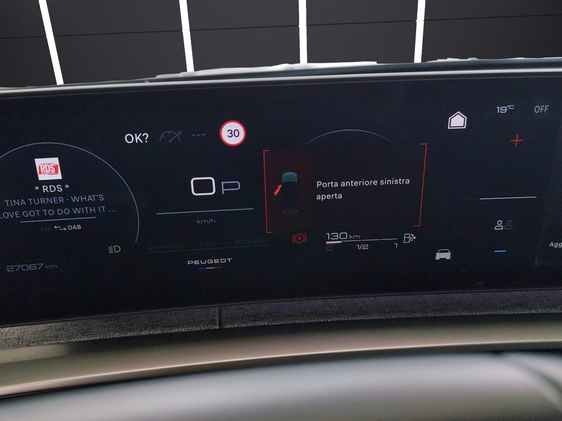 PEUGEOT 3008 Hybrid 145 e-DCS6 Allure