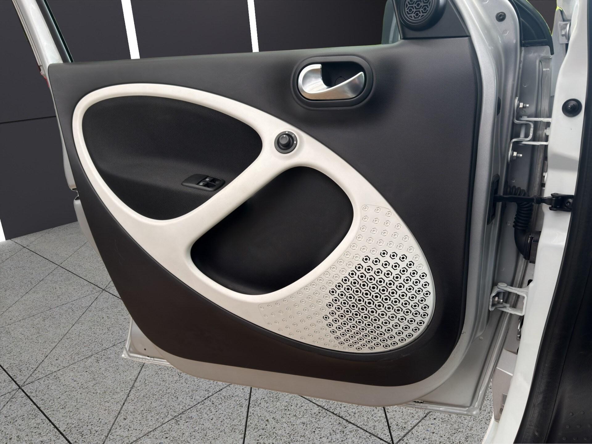 SMART forfour 70 1.0 Passion