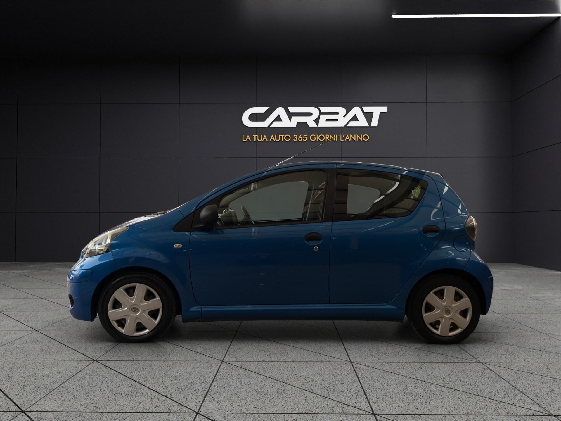 TOYOTA Aygo 1.0 12V VVT-i 5 porte Now Connect