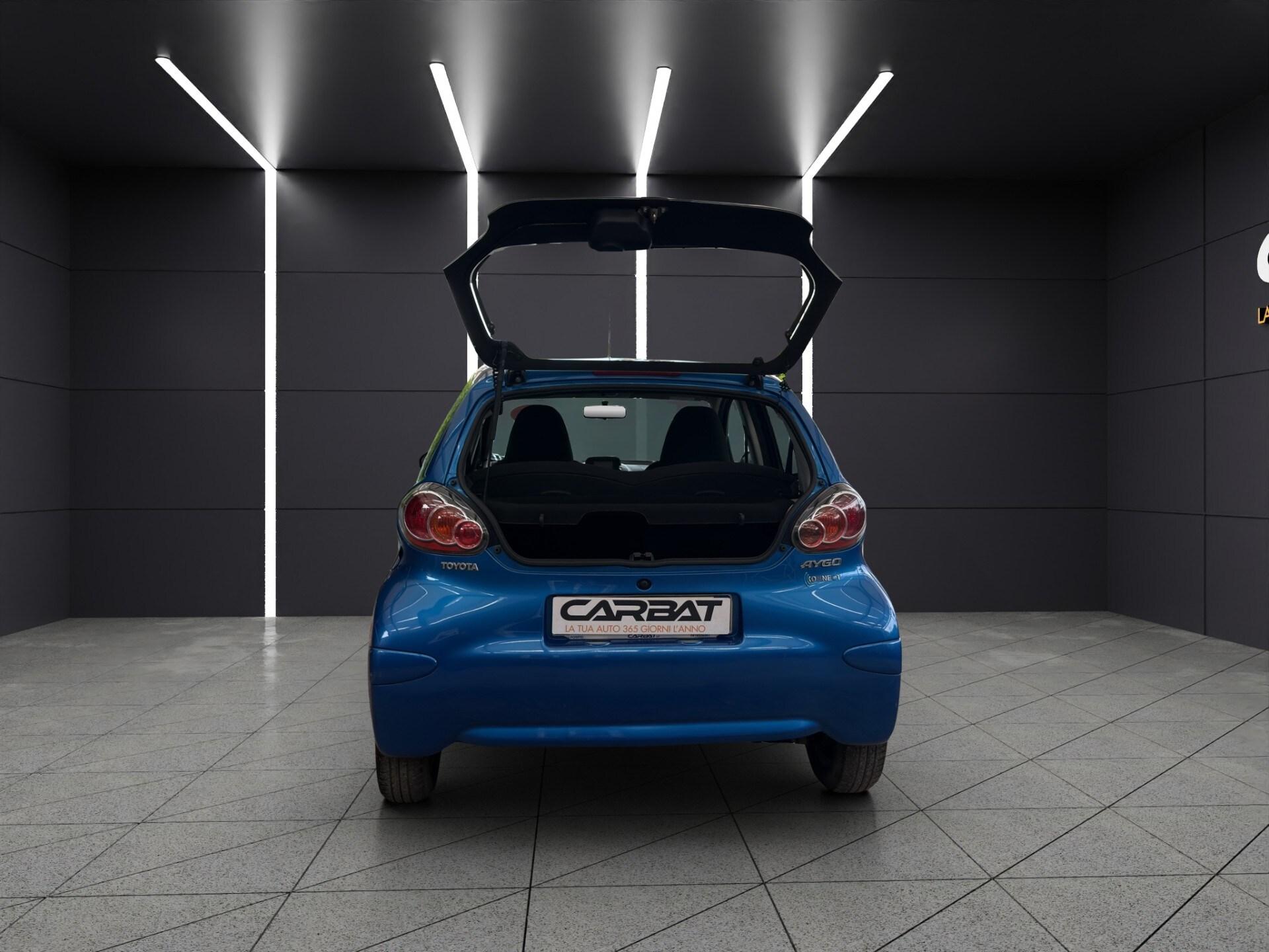 TOYOTA Aygo 1.0 12V VVT-i 5 porte Now Connect