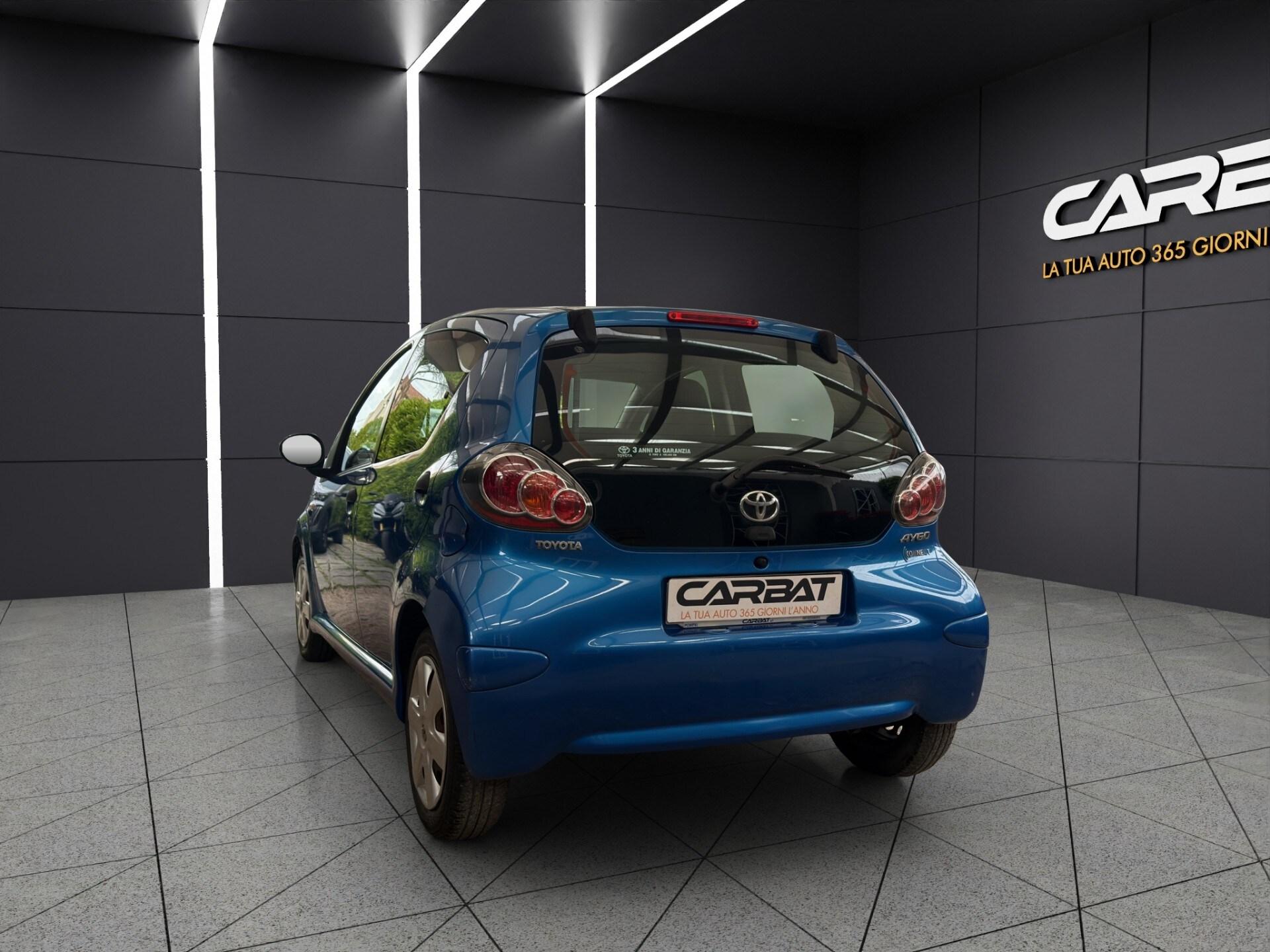 TOYOTA Aygo 1.0 12V VVT-i 5 porte Now Connect