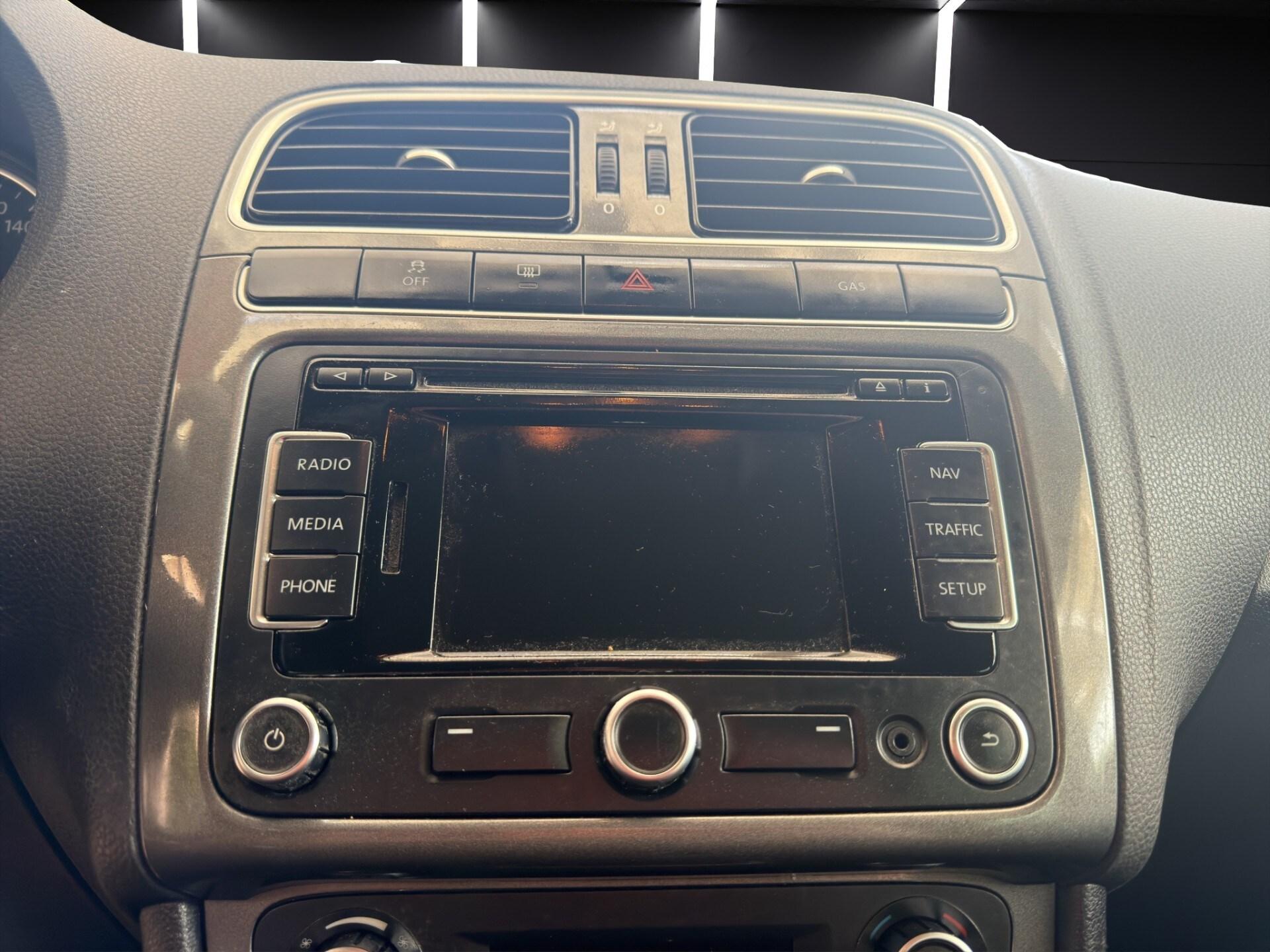 VOLKSWAGEN Polo 1.6 5 porte Highline BiFuel