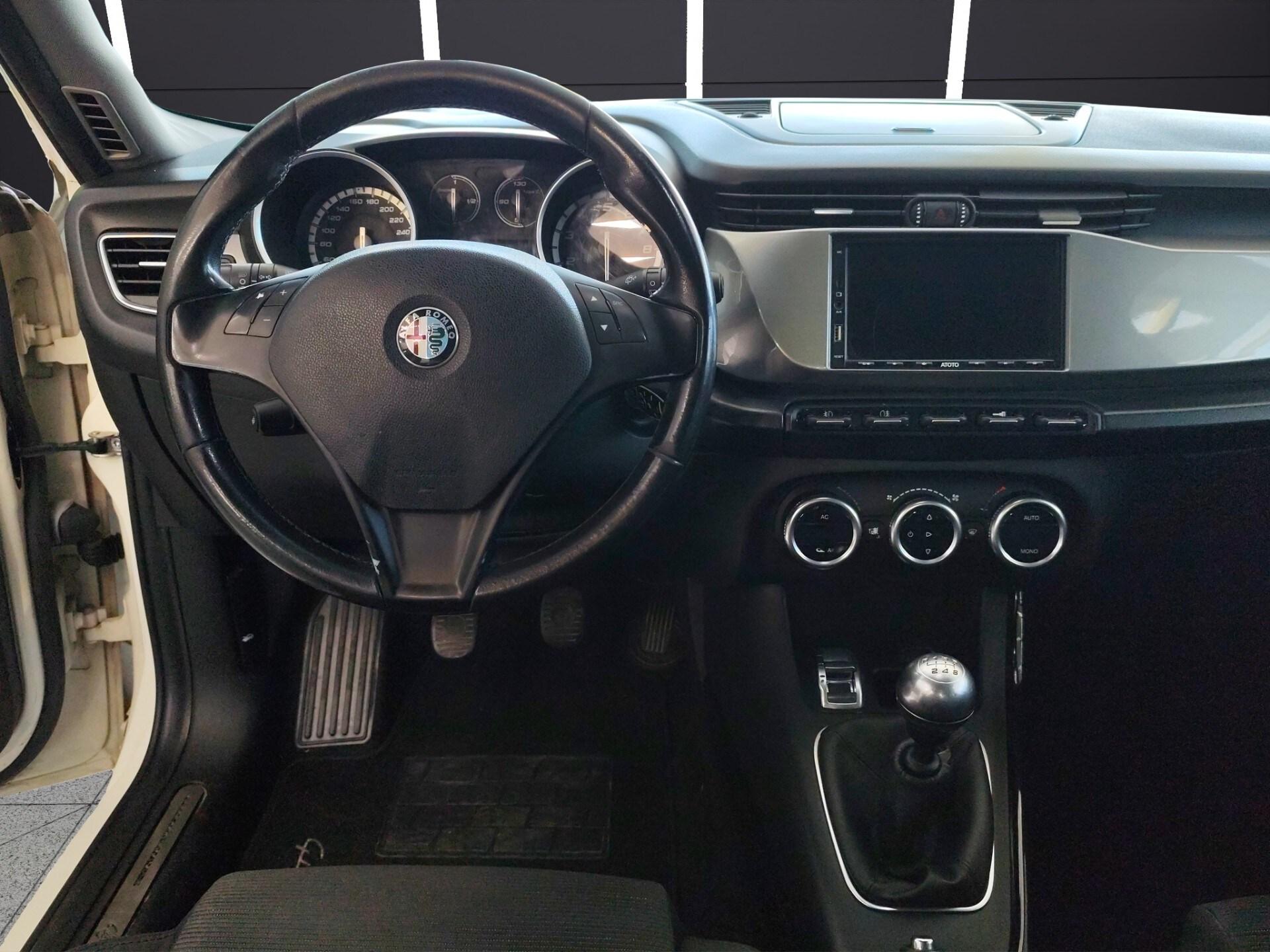 ALFA ROMEO Giulietta 1.4 Turbo 120 CV GPL Distinctive