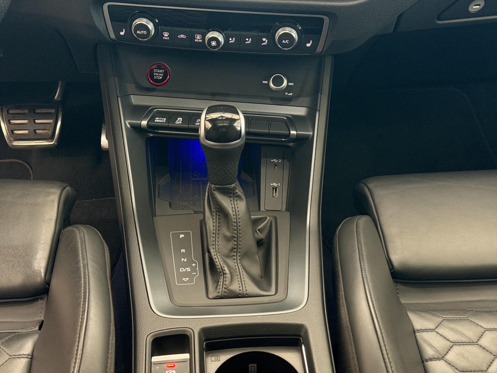 AUDI RS Q3 SPB quattro S tronic