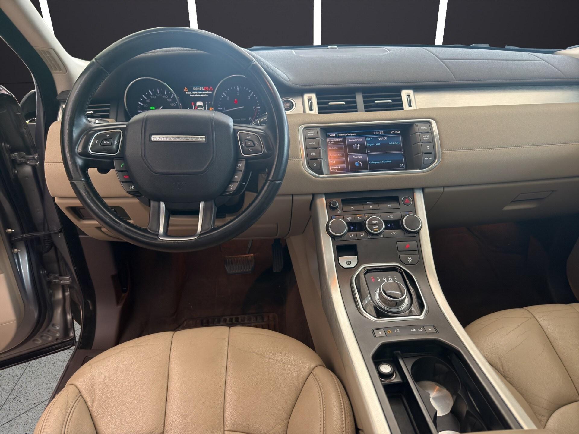 LAND ROVER Range Rover Evoque 2.2 TD4 5p. Pure Tech Pack