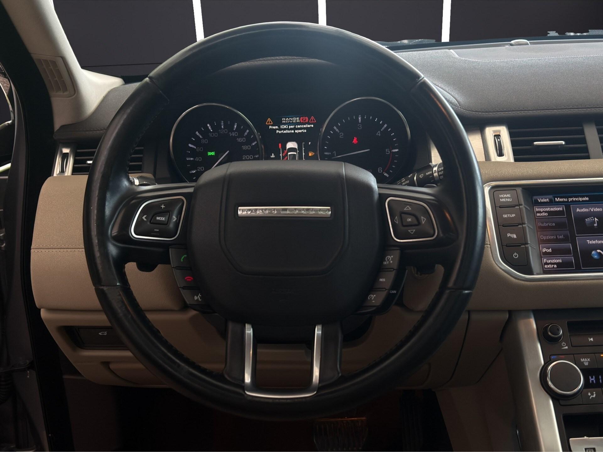 LAND ROVER Range Rover Evoque 2.2 TD4 5p. Pure Tech Pack