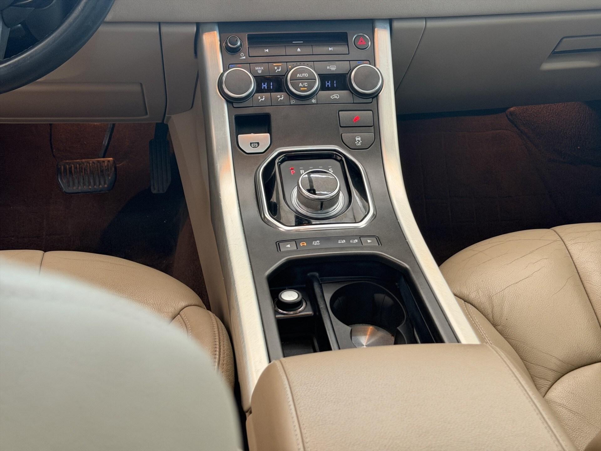 LAND ROVER Range Rover Evoque 2.2 TD4 5p. Pure Tech Pack