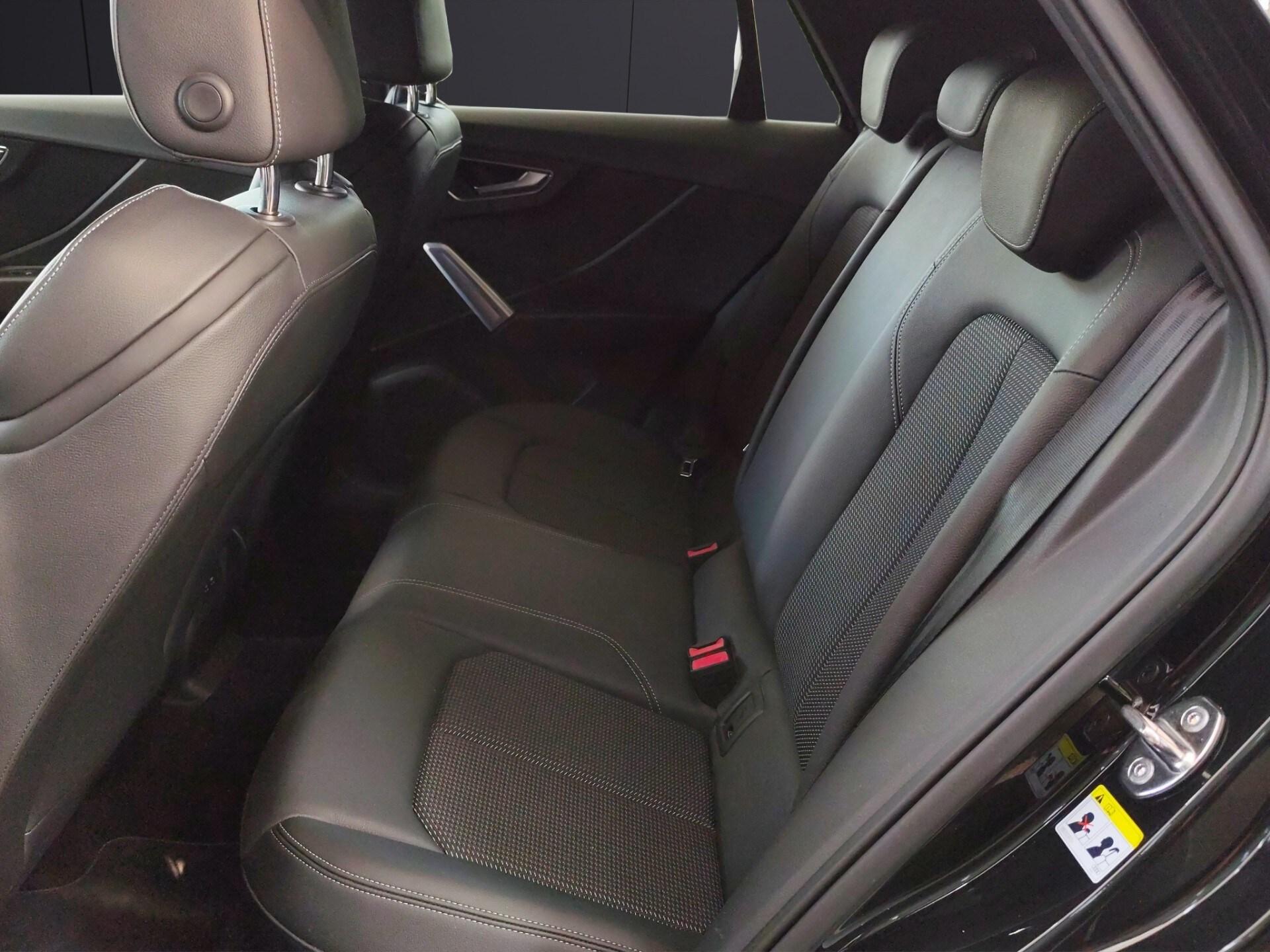AUDI Q2 35 TDI quattro S tronic S line Edition