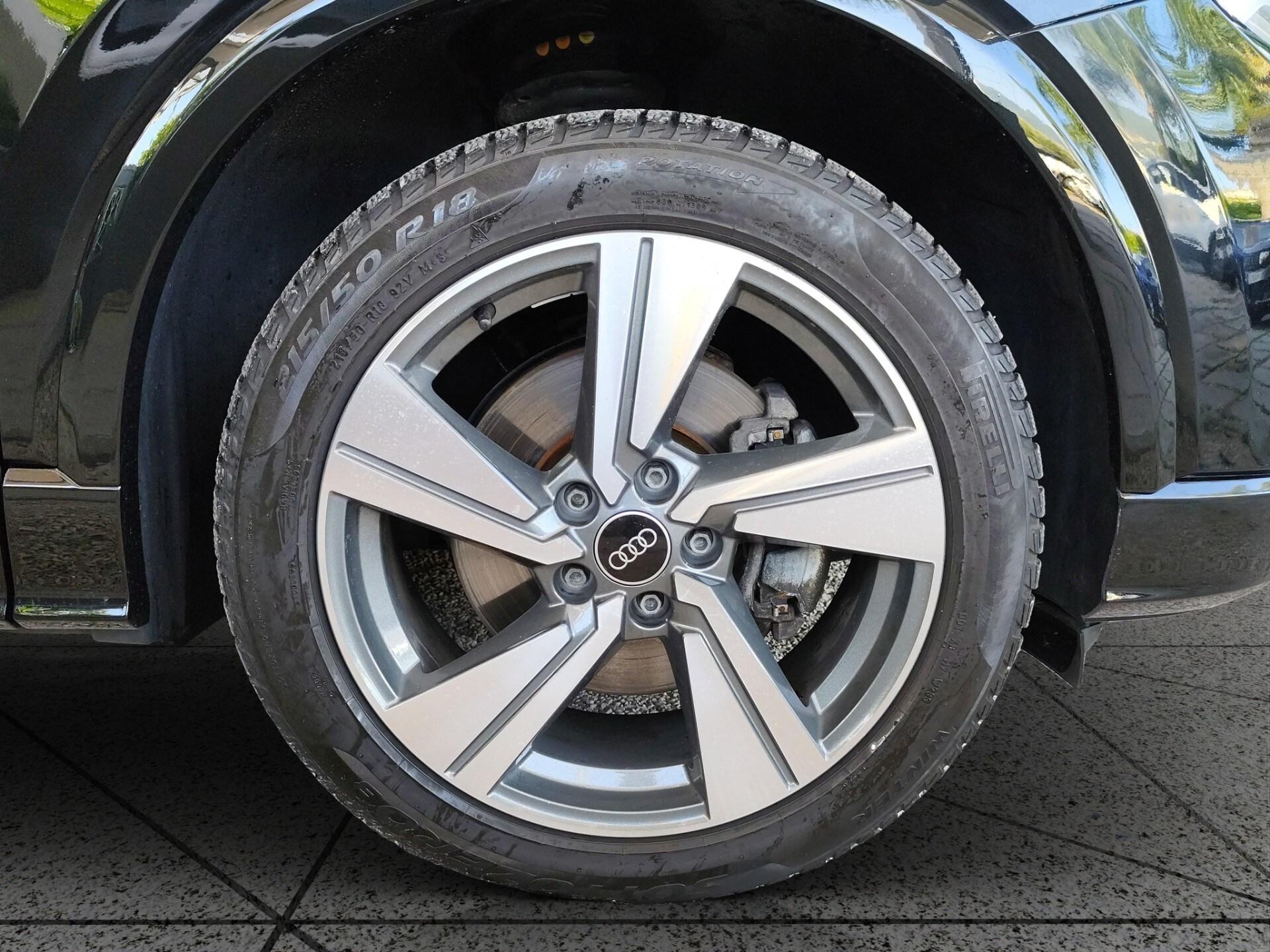 AUDI Q2 35 TDI quattro S tronic S line Edition