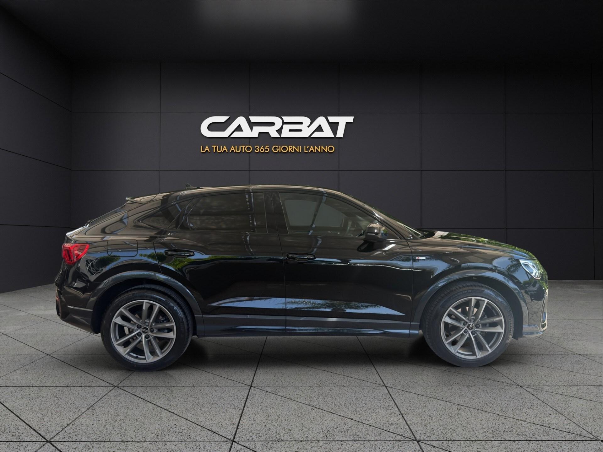 AUDI Q3 35 TDI quattro S tronic Identity Black