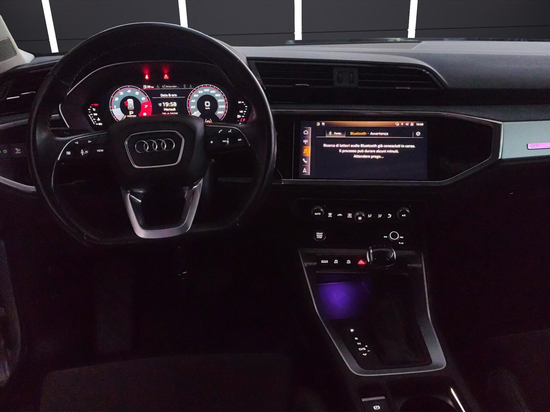 AUDI Q3 35 TFSI S tronic S line edition