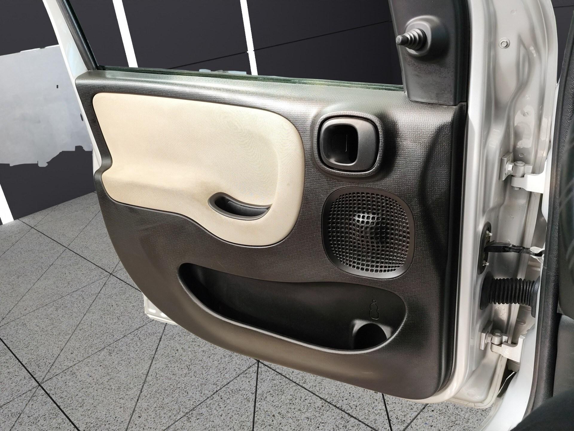 FIAT Panda 0.9 TwinAir Turbo Natural Power Lounge