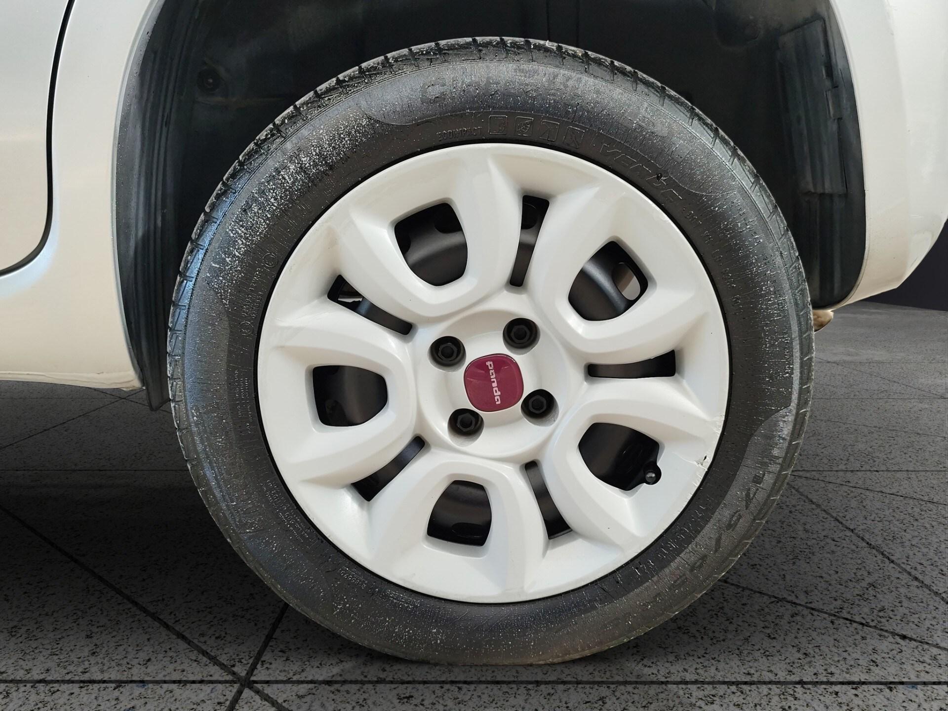 FIAT Panda 0.9 TwinAir Turbo Natural Power Lounge