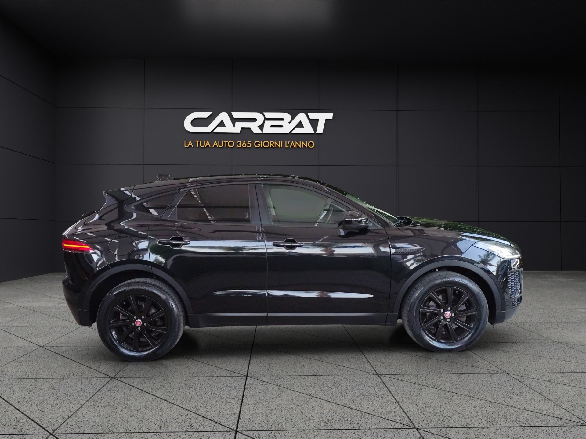 JAGUAR E-Pace 2.0D 180 CV AWD aut. R-Dynamic HSE