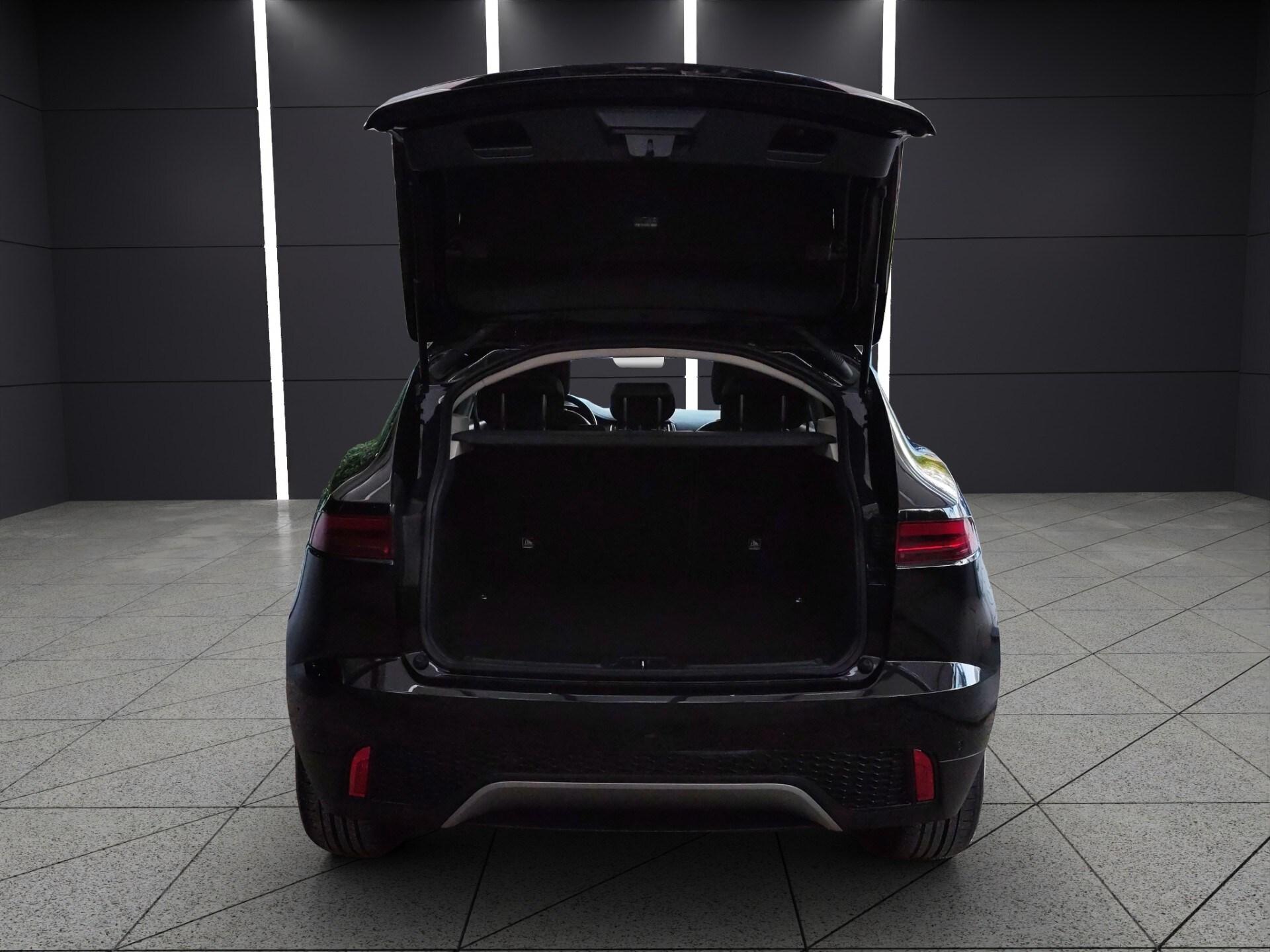 JAGUAR E-Pace 2.0D 180 CV AWD aut. R-Dynamic HSE