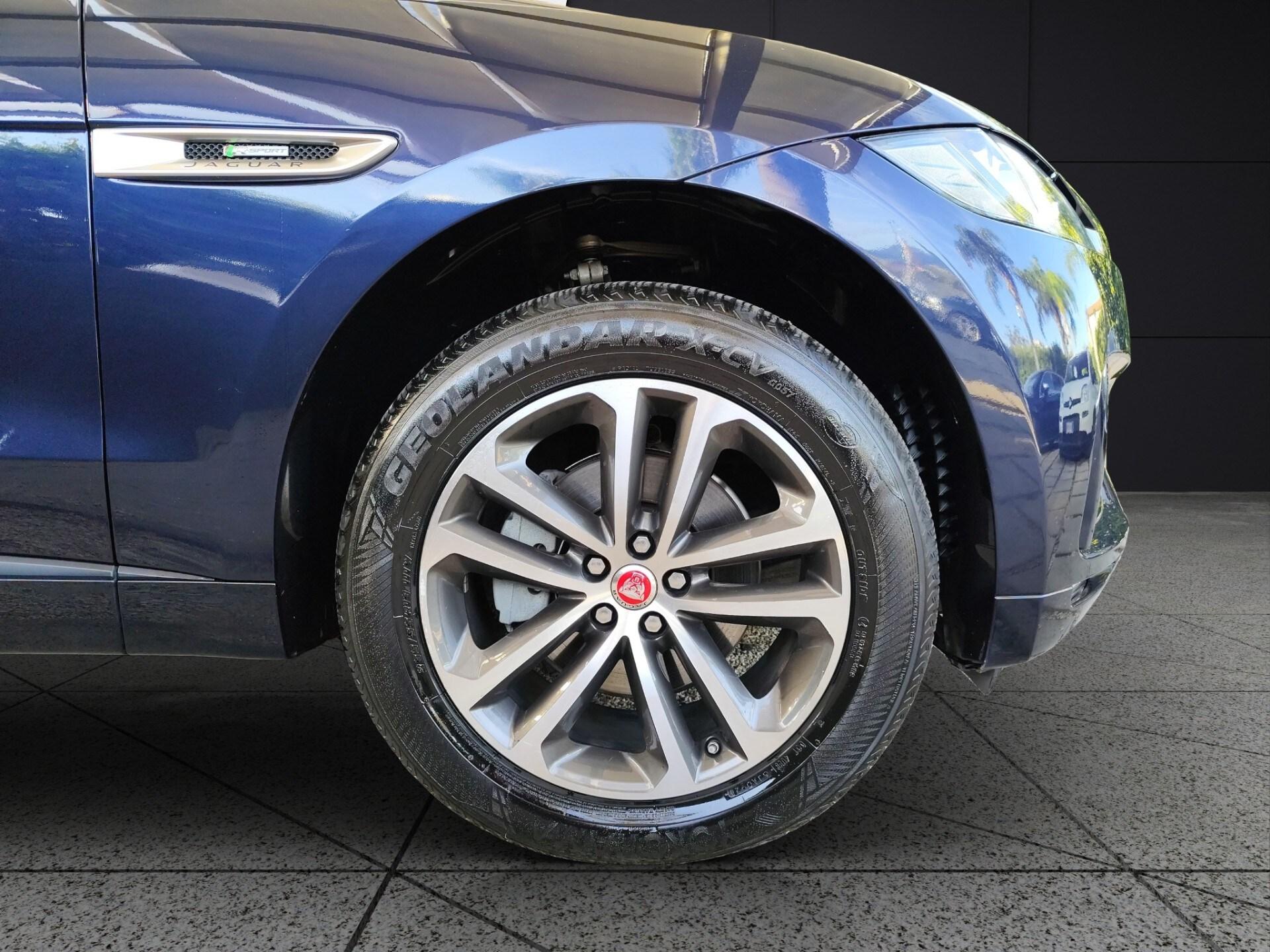 JAGUAR F-Pace 2.0 D 180 CV AWD aut. R-Sport