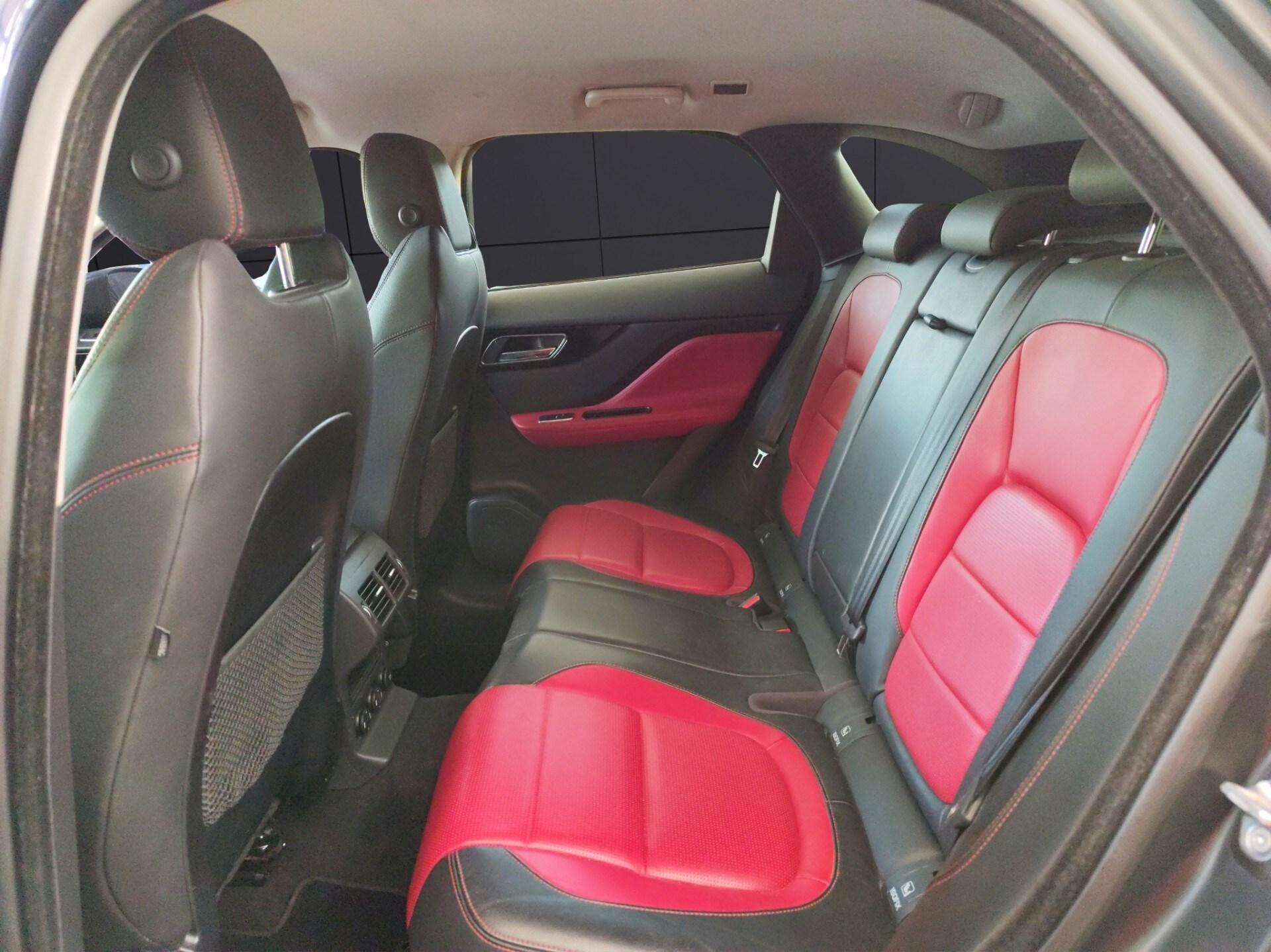 JAGUAR F-Pace 2.0 D 180 CV AWD aut. R-Sport