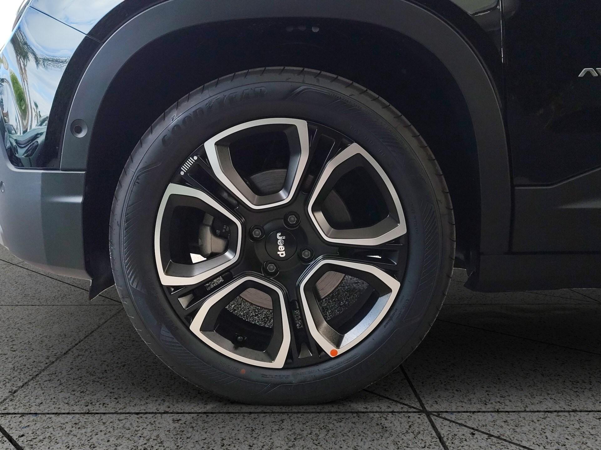 JEEP Avenger 1.2 Turbo 110 CV e-Hybrid Altitude