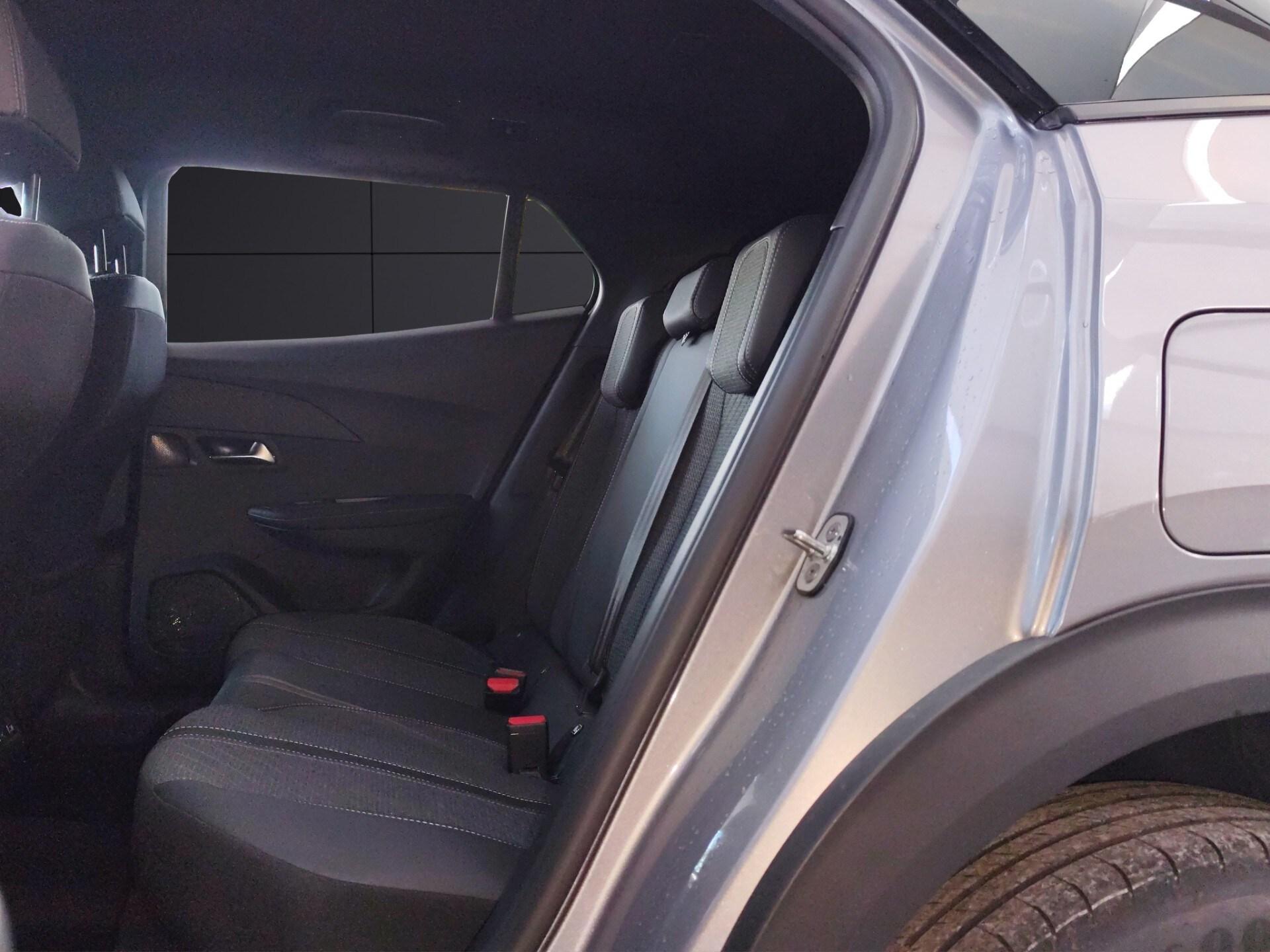 PEUGEOT 2008 PureTech 100 S&S Style