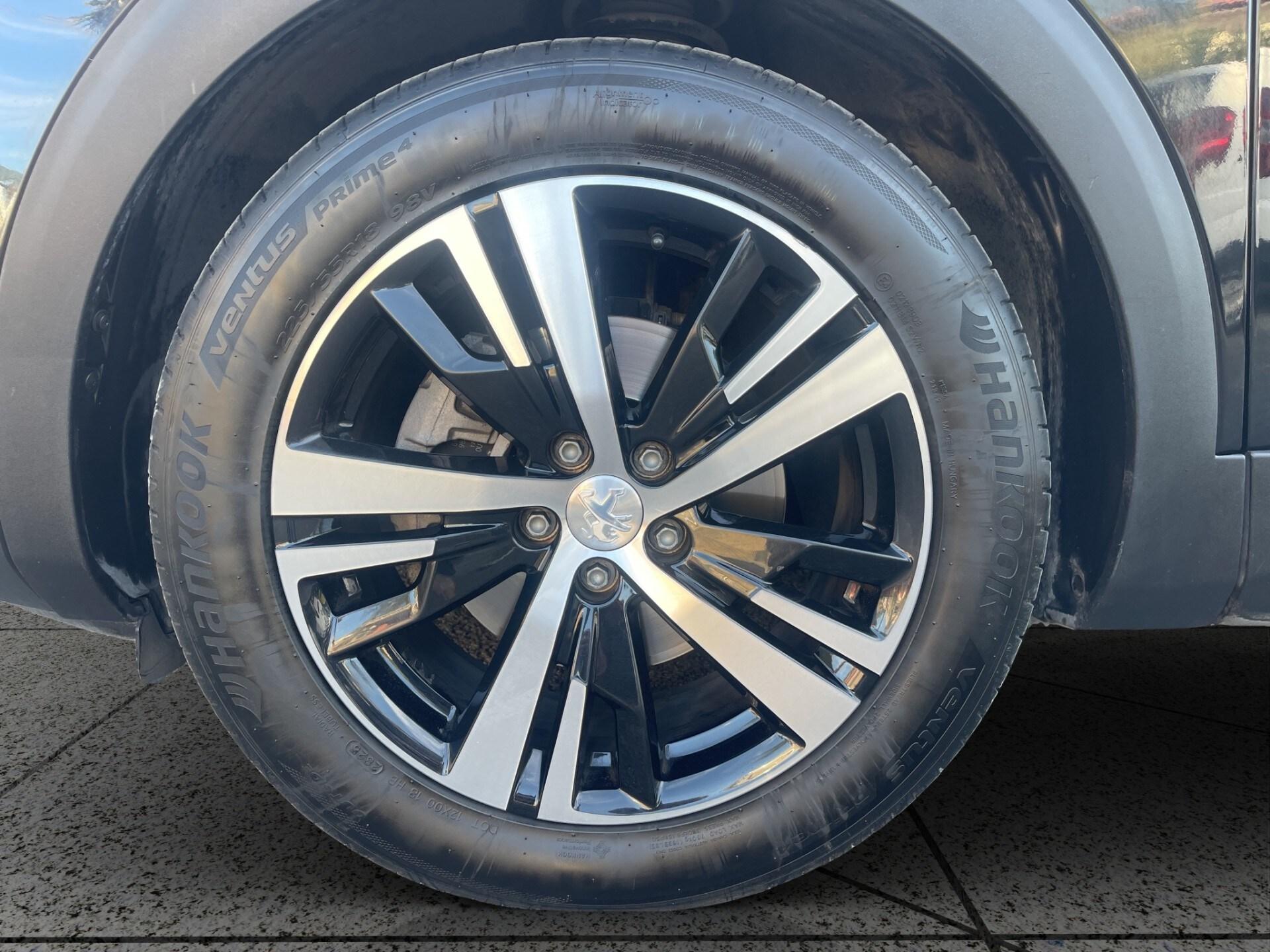 PEUGEOT 3008 BlueHDi 130 S&S EAT8 GT
