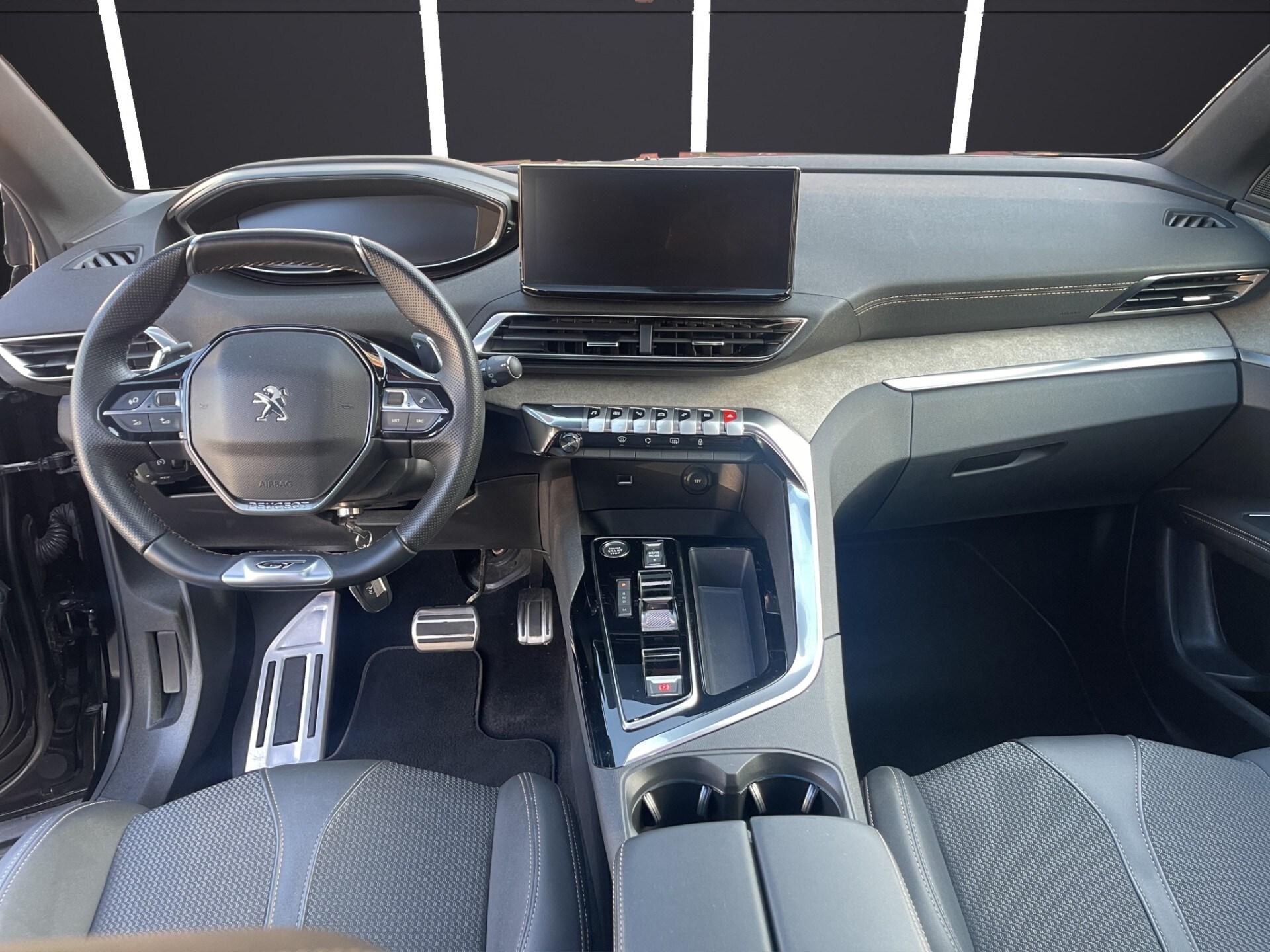 PEUGEOT 3008 BlueHDi 130 S&S EAT8 GT