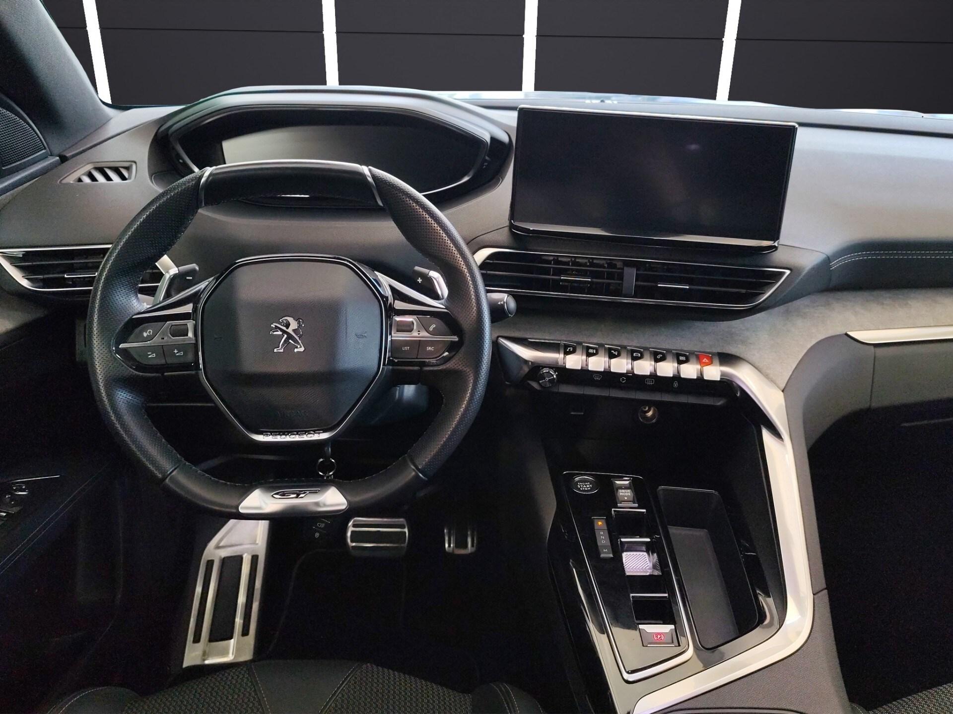 PEUGEOT 3008 BlueHDi 130 S&S EAT8 GT