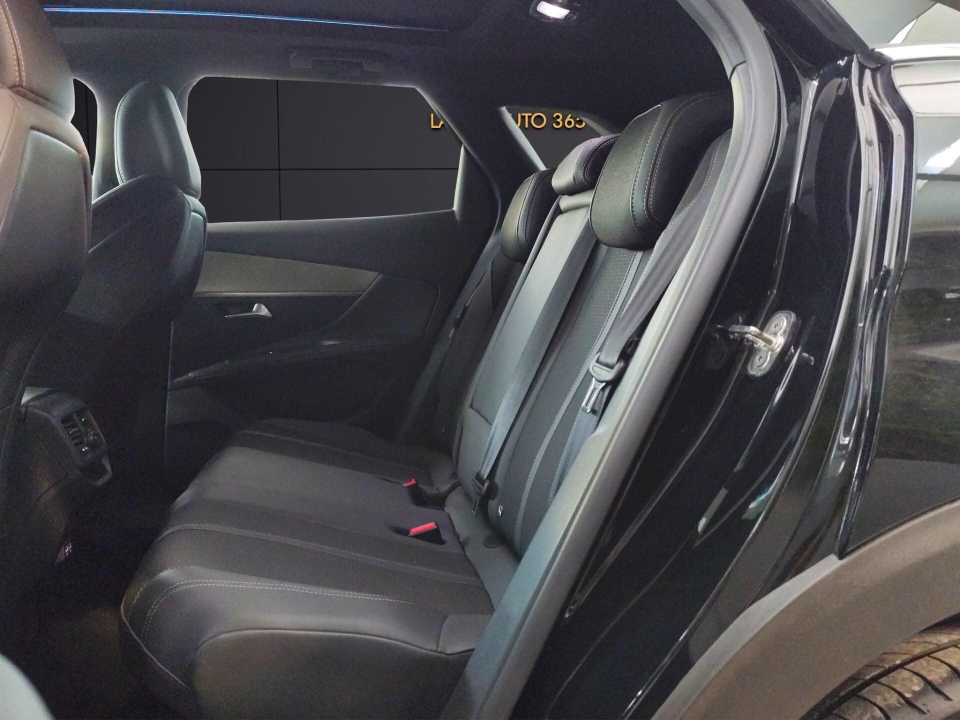 PEUGEOT 3008 BlueHDi 130 S&S EAT8 GT