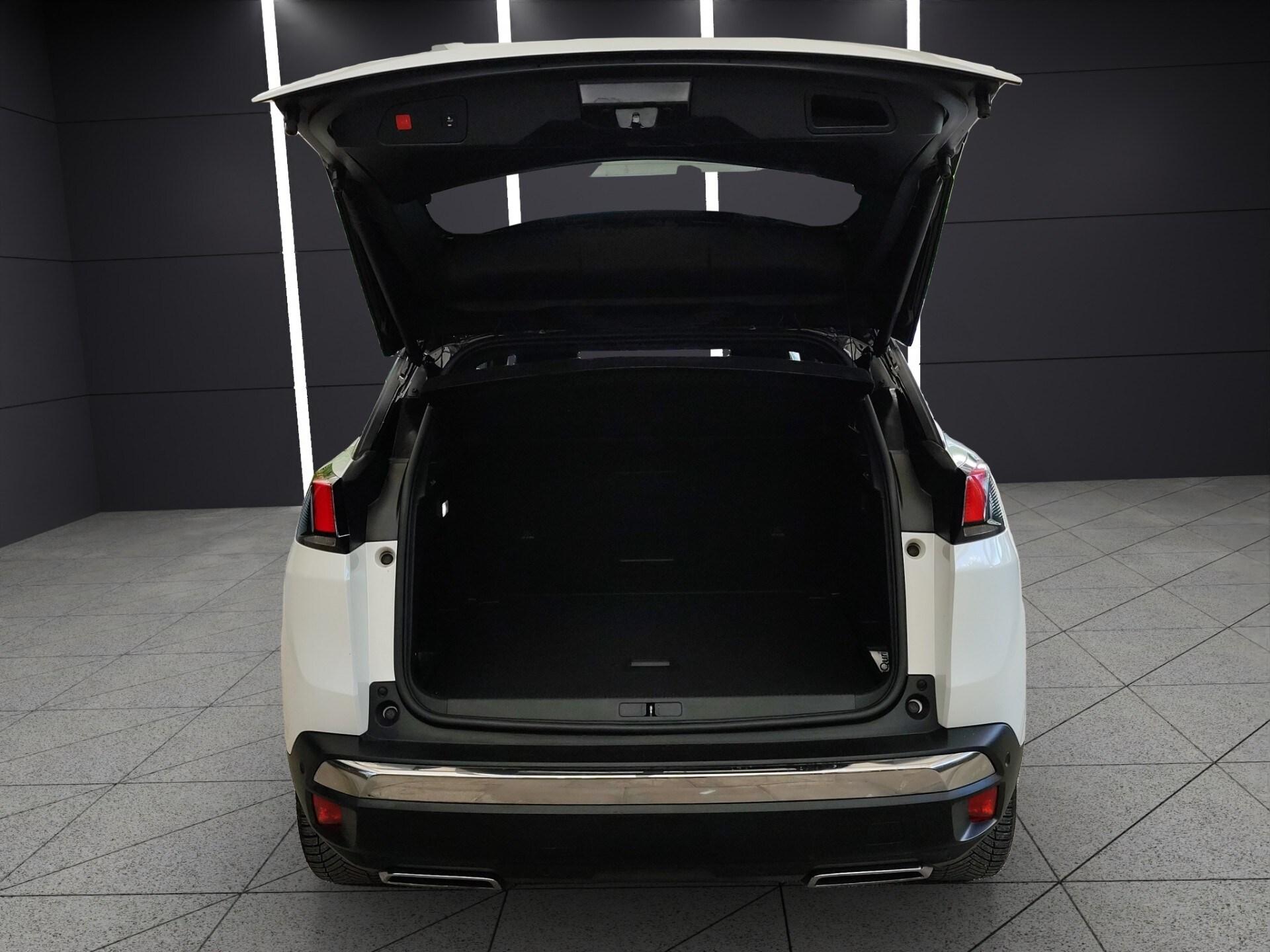 PEUGEOT 3008 BlueHDi 180 S&S EAT8 GT