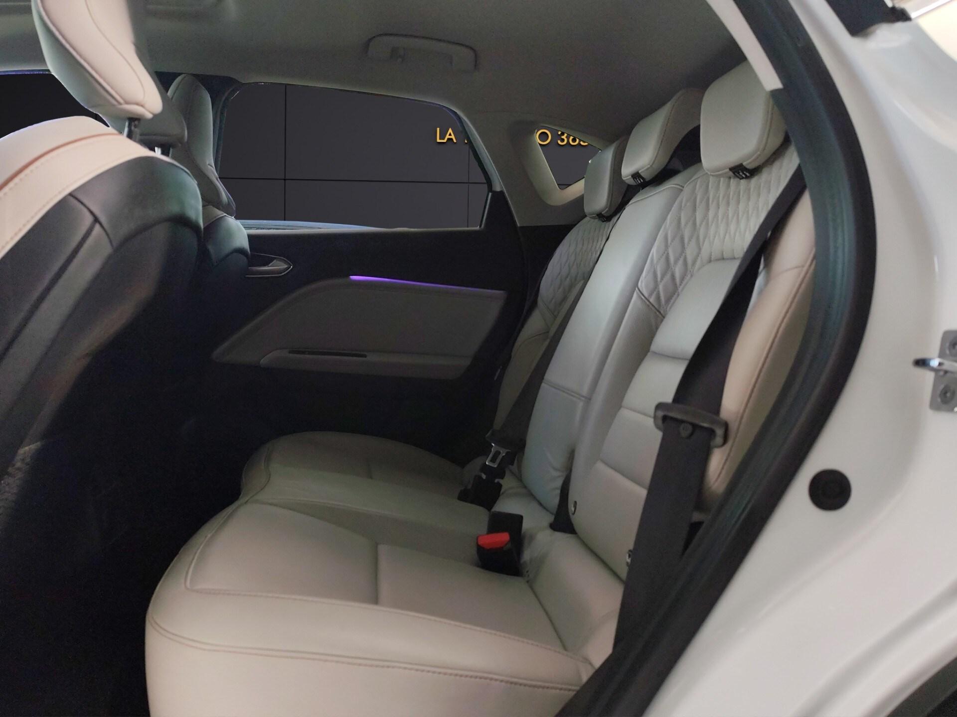 RENAULT Captur Blue dCi 115 CV EDC Initiale Paris