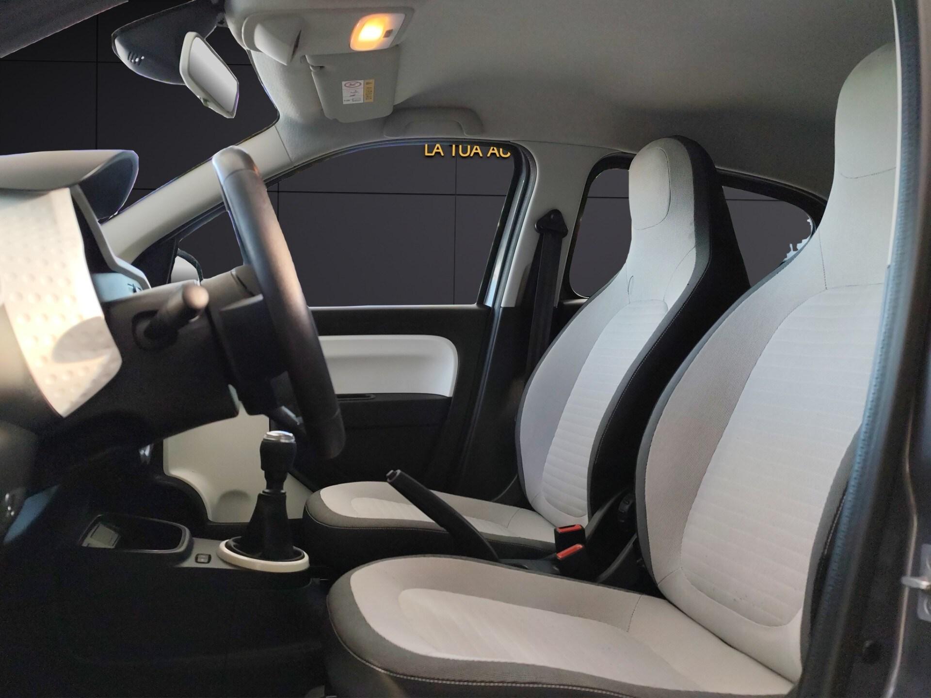 RENAULT Twingo SCe 65 CV Intens