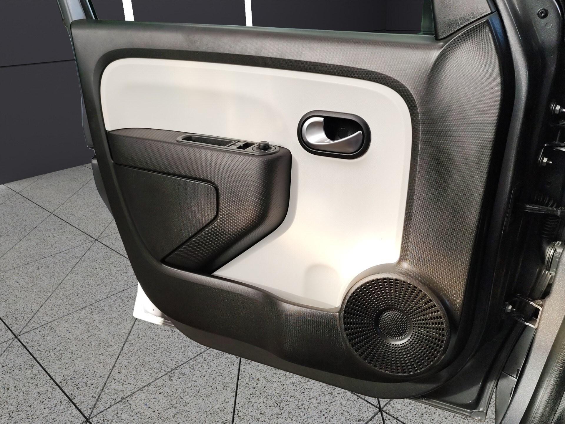 RENAULT Twingo SCe 65 CV Intens