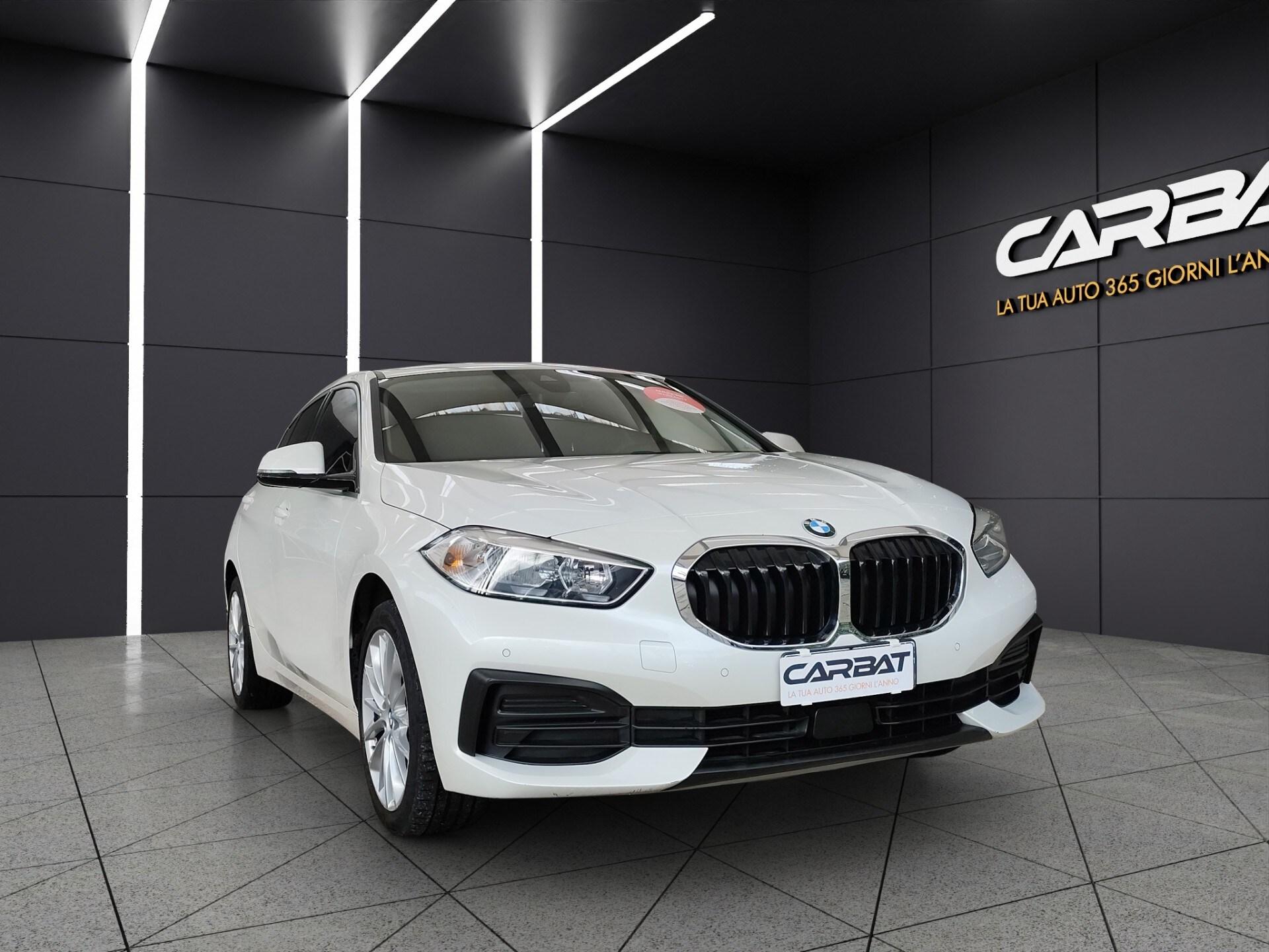 BMW 116d 5p. Luxury