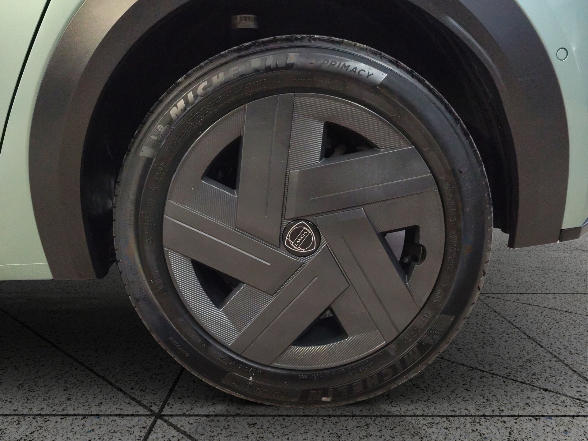 LANCIA Ypsilon Hybrid e-DCT