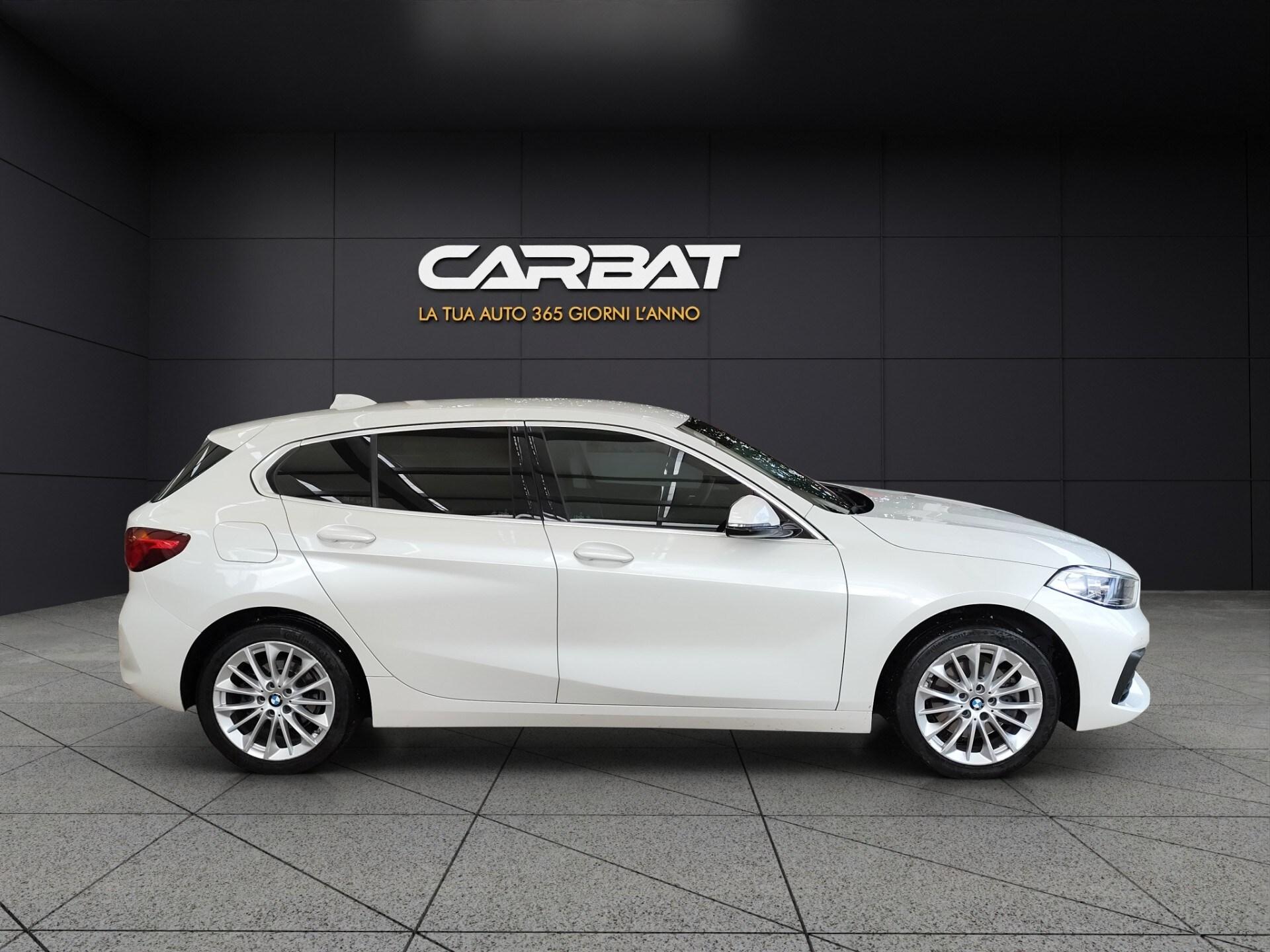 BMW 116d 5p. Luxury