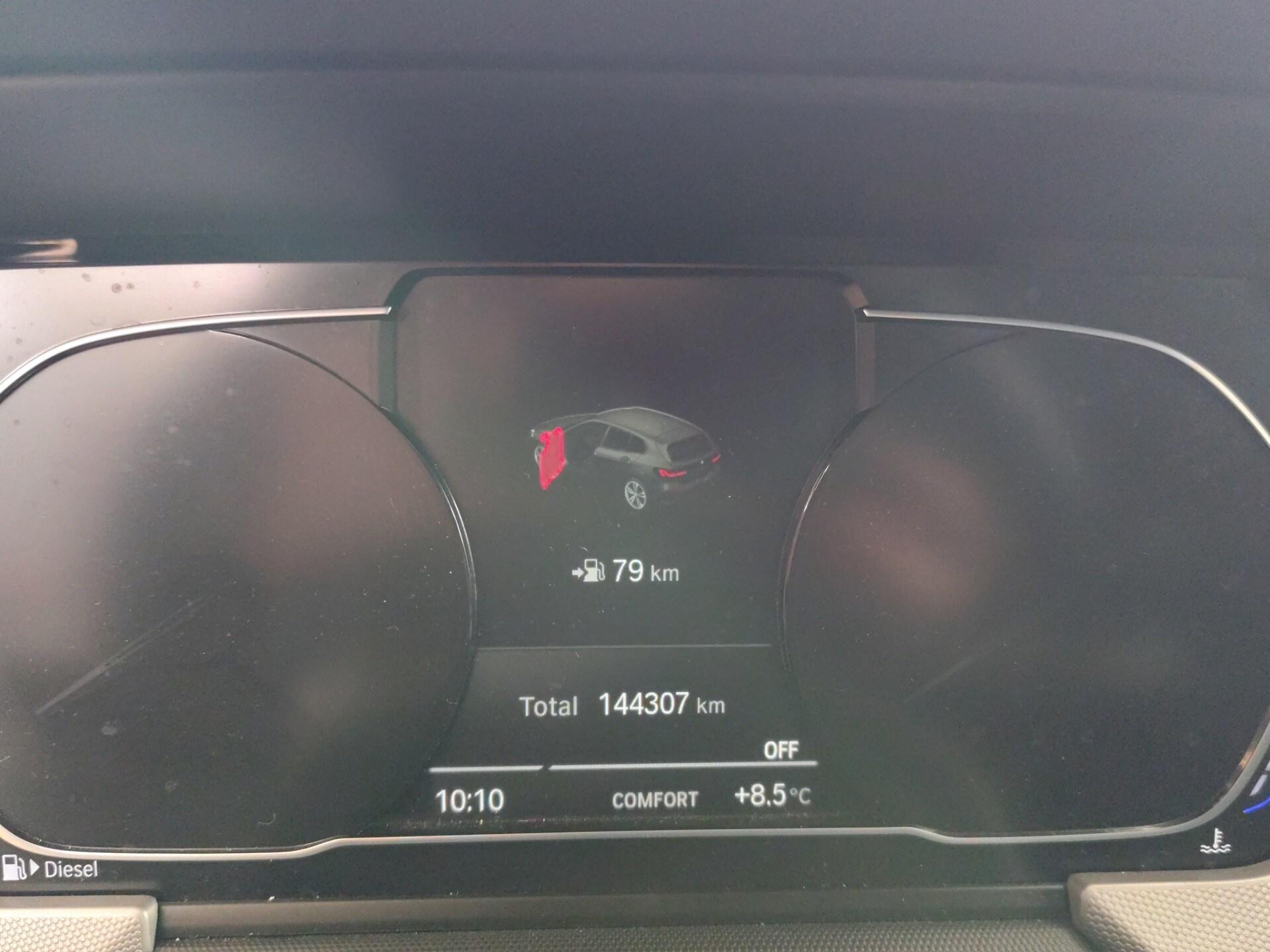 BMW 116d 5p. Luxury