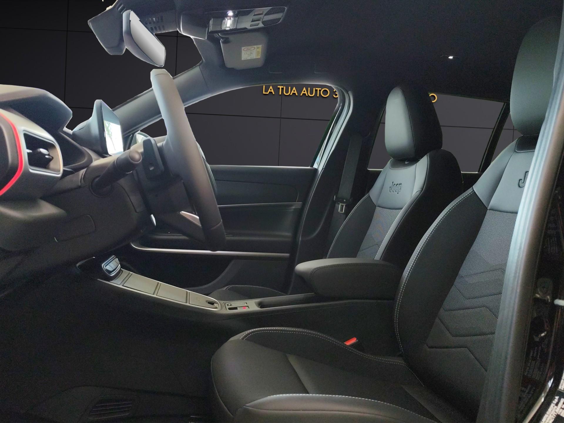 JEEP Avenger 1.2 Turbo 110 CV e-Hybrid Altitude