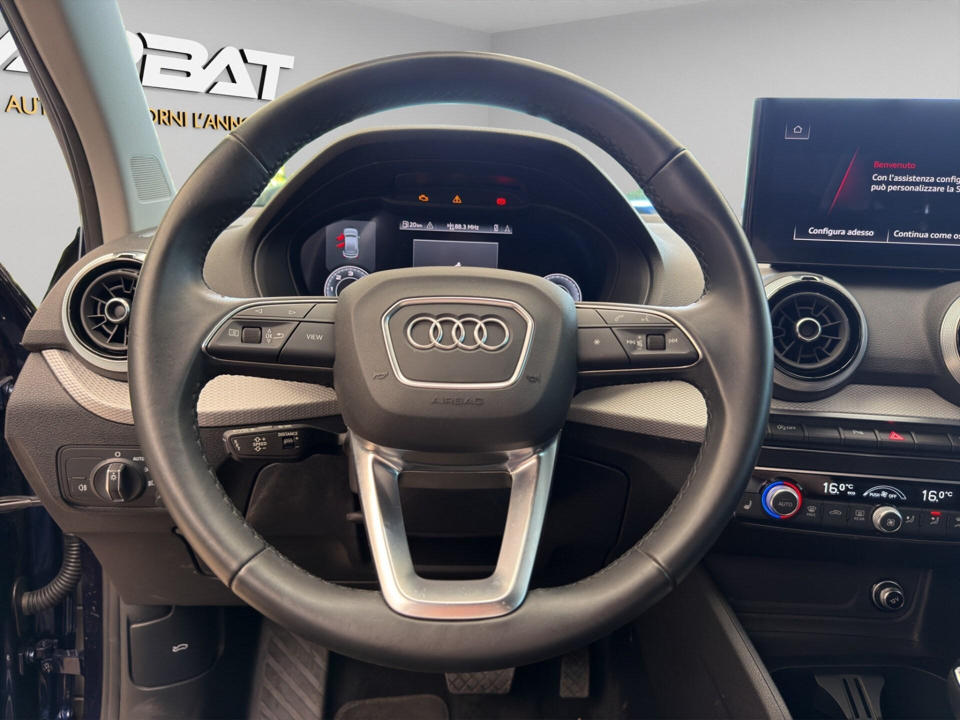 AUDI Q2 35 TDI quattro S tronic Identity Black