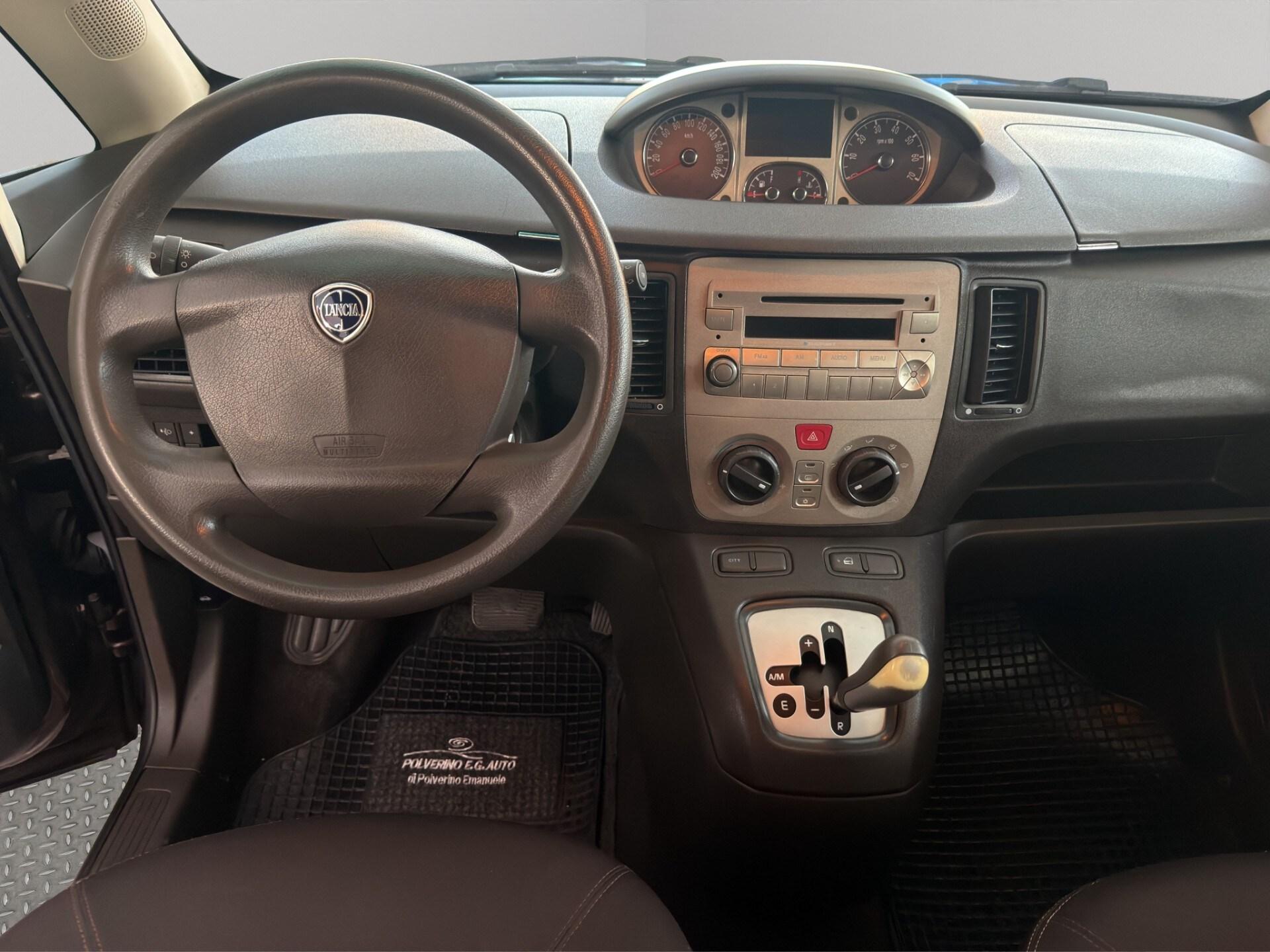 LANCIA Musa 1.4 16V Oro