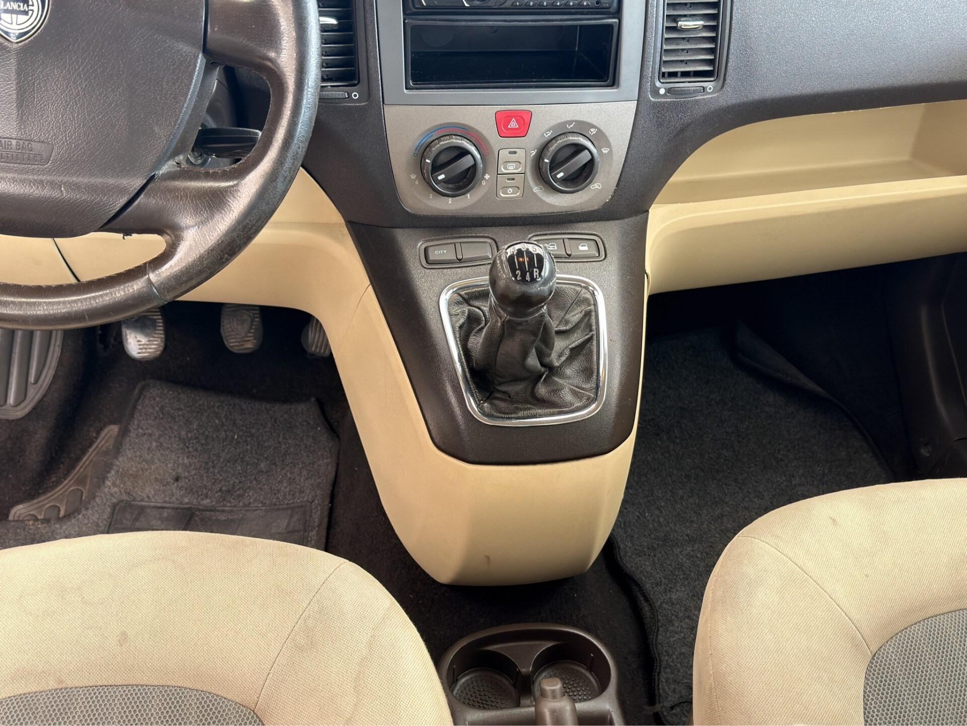 LANCIA 1.3 Multijet 16V Platino