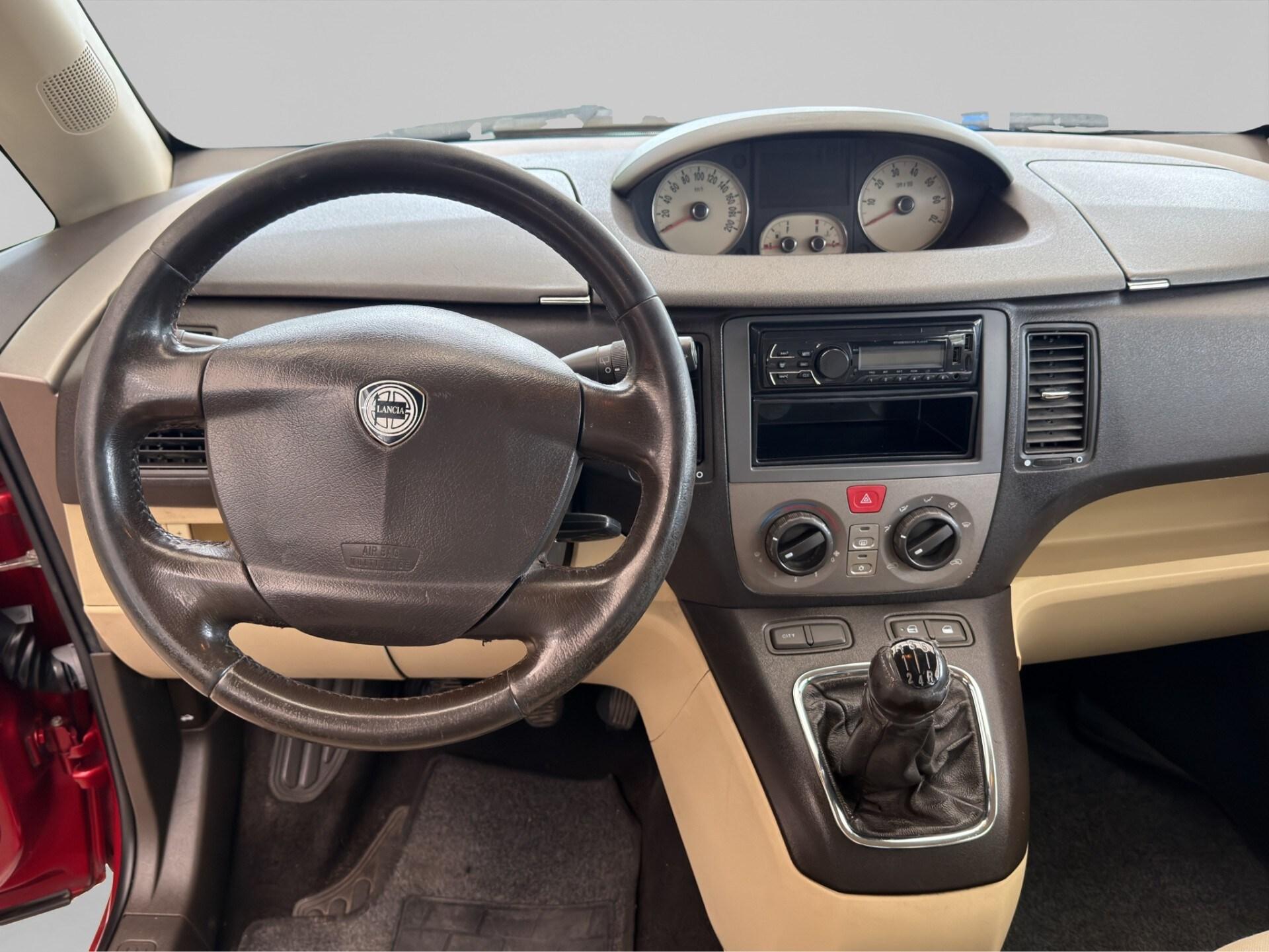 LANCIA 1.3 Multijet 16V Platino