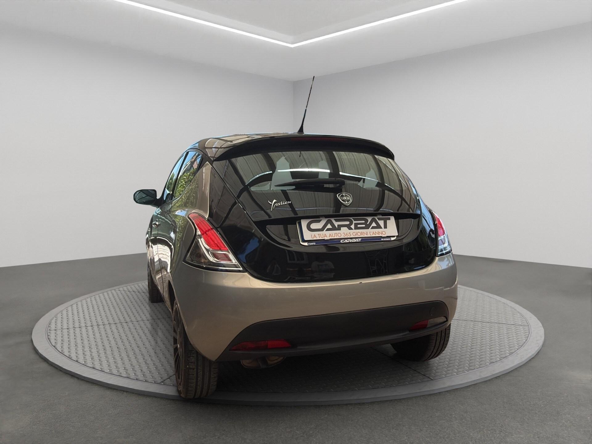 LANCIA Ypsilon 1.2 69 CV 5 porte S&S Platinum