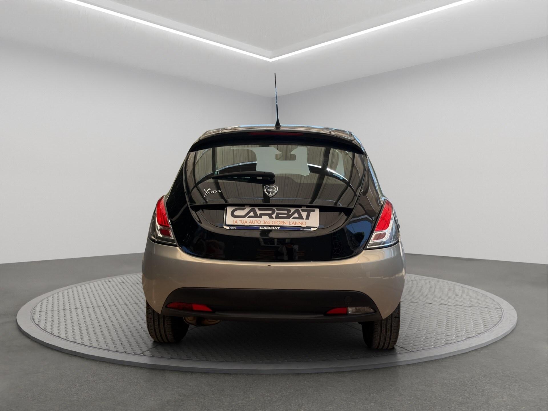 LANCIA Ypsilon 1.2 69 CV 5 porte S&S Platinum