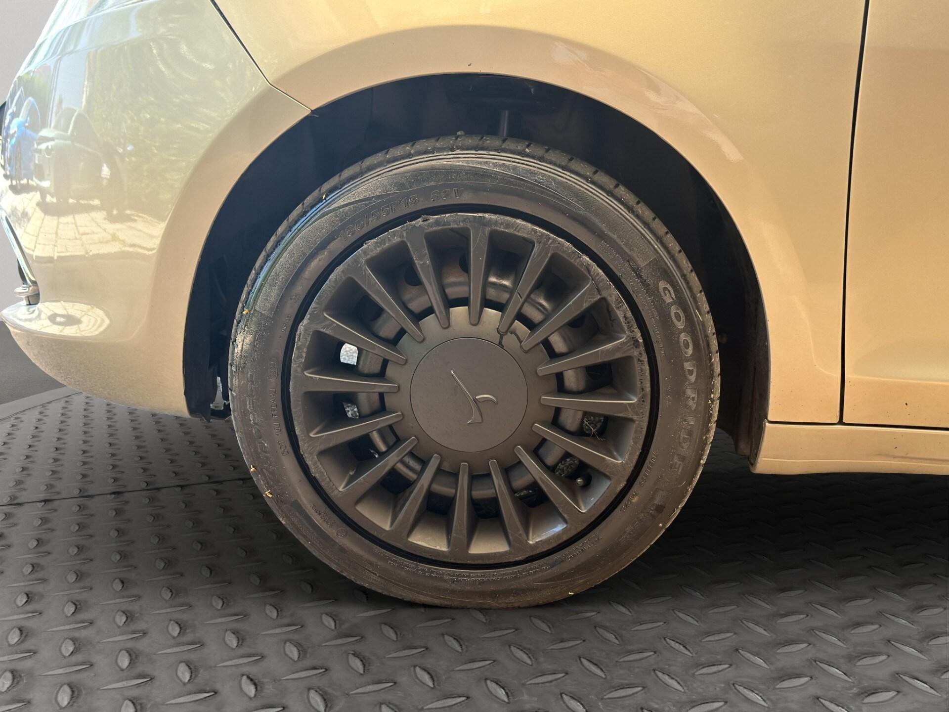 LANCIA Ypsilon 1.2 69 CV 5 porte S&S Platinum