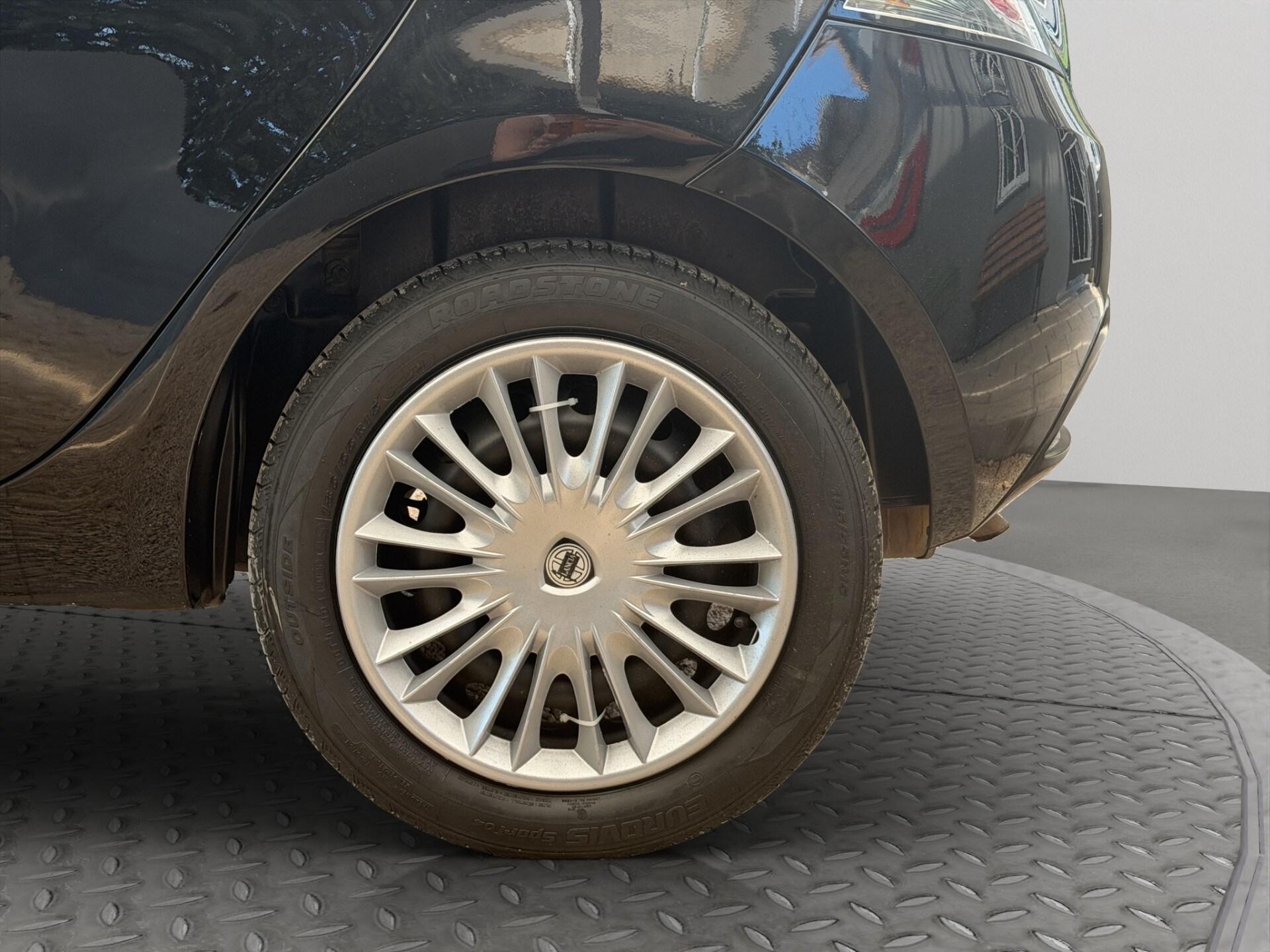 LANCIA Ypsilon 1.2 69 CV 5 porte S&S Elefantino Blu