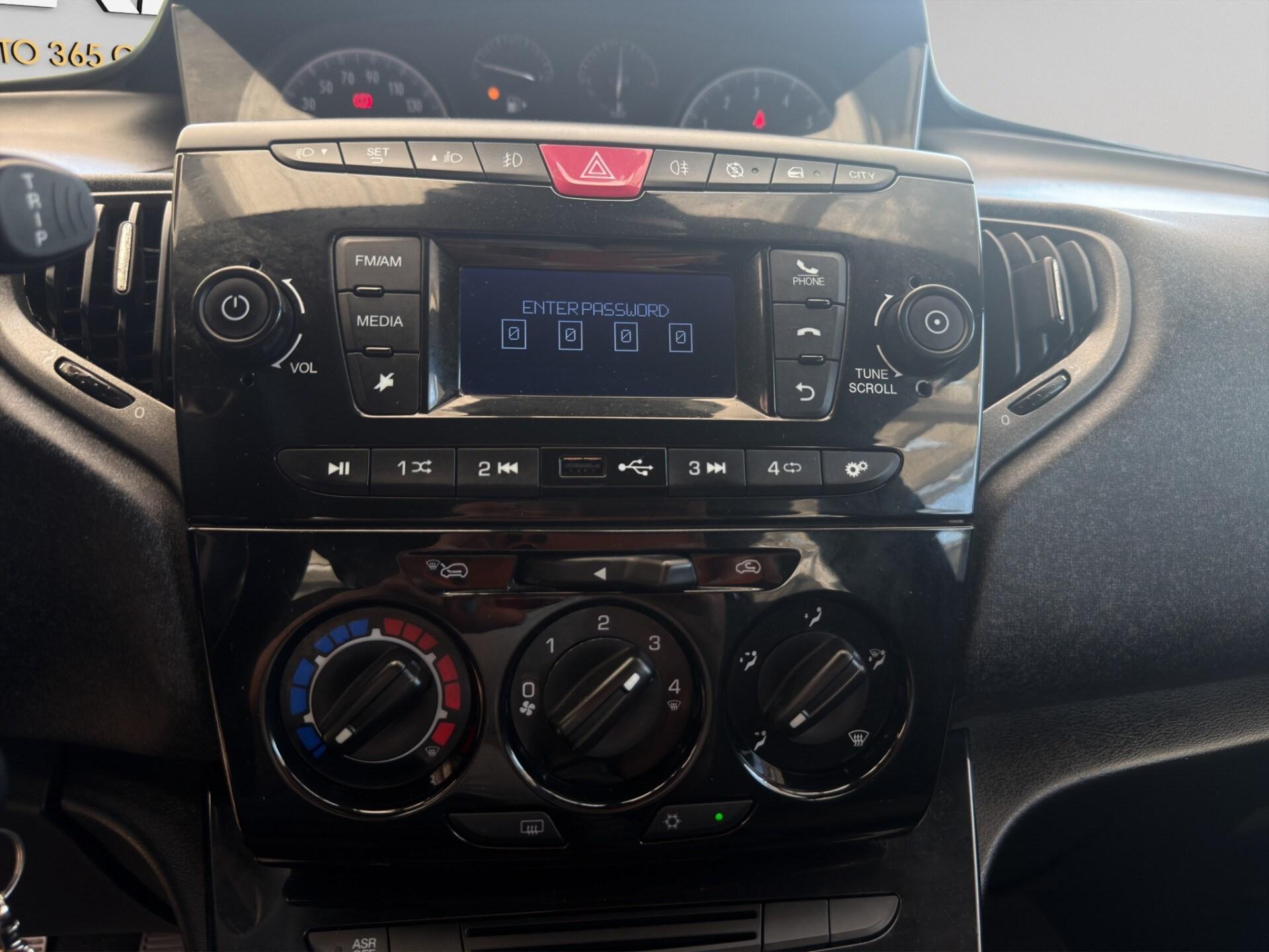 LANCIA Ypsilon 1.2 69 CV 5 porte S&S Elefantino Blu