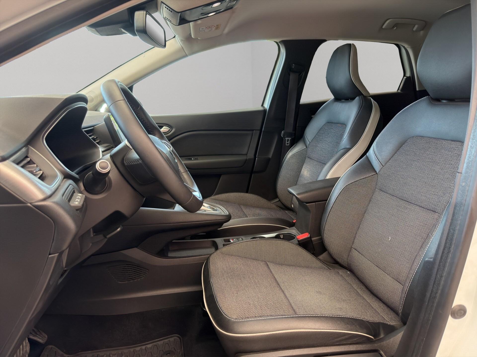 RENAULT Captur Plug-in Hybrid E-Tech 160 CV Intens