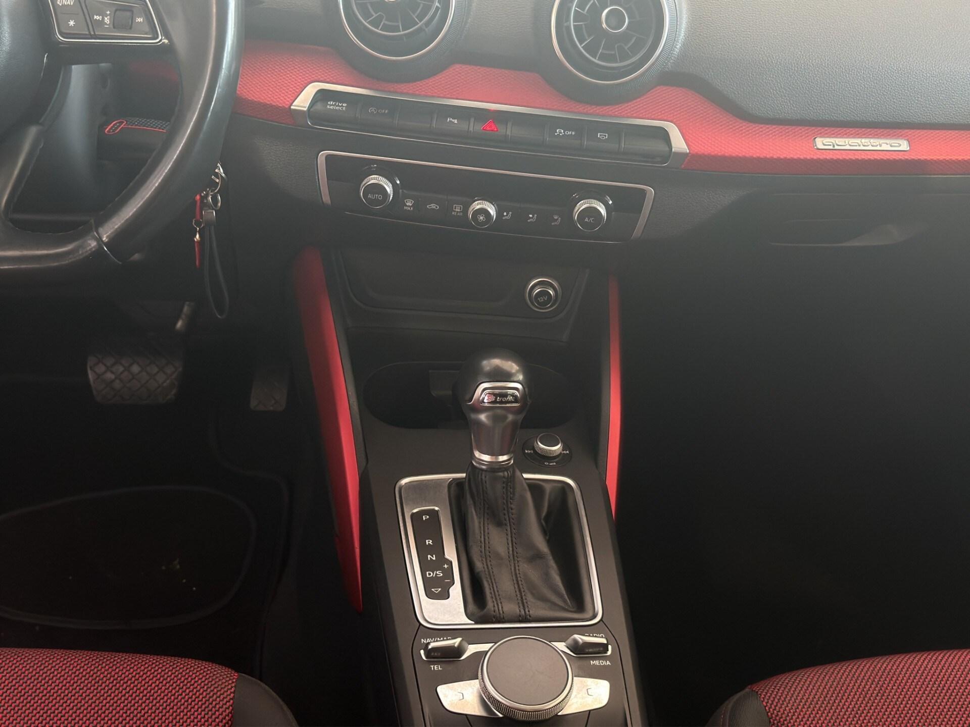 AUDI Q2 2.0 TDI quattro S tronic Sport